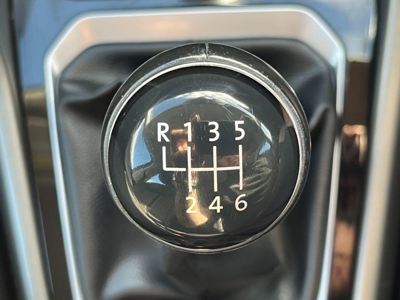 Volkswagen T-Roc view 20