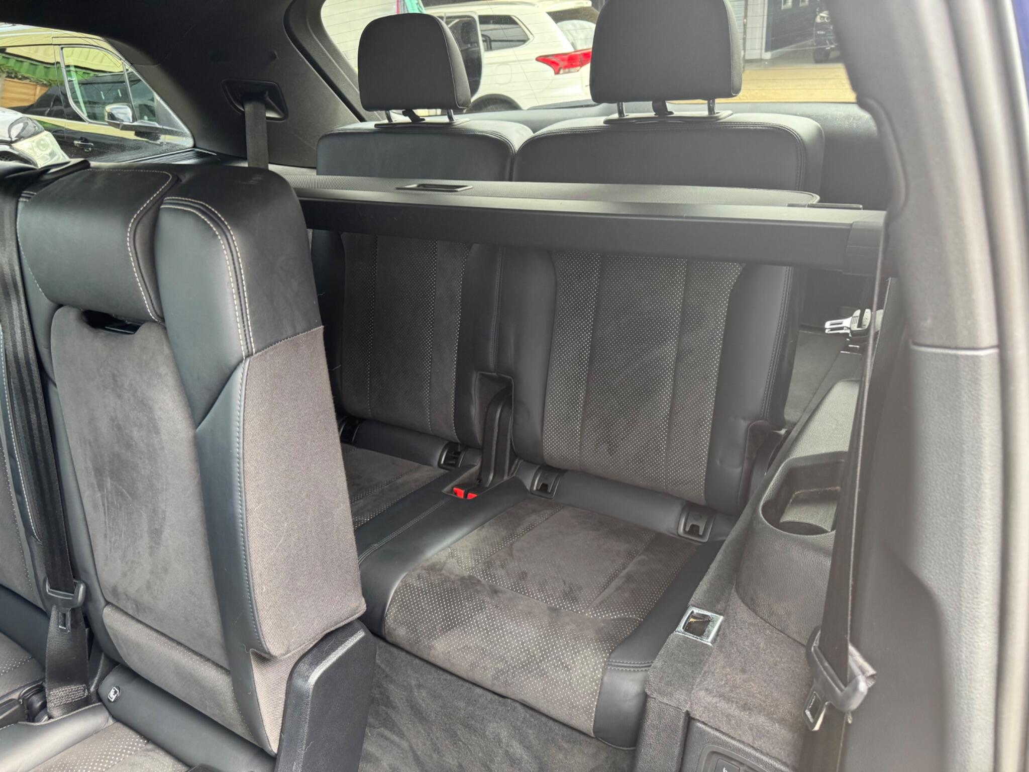 Audi Q7 view 20
