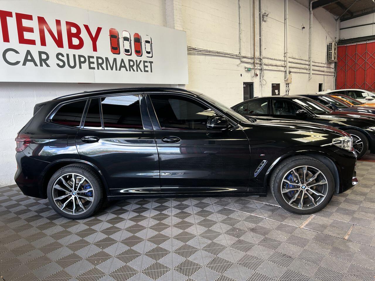 BMW X3 view 11