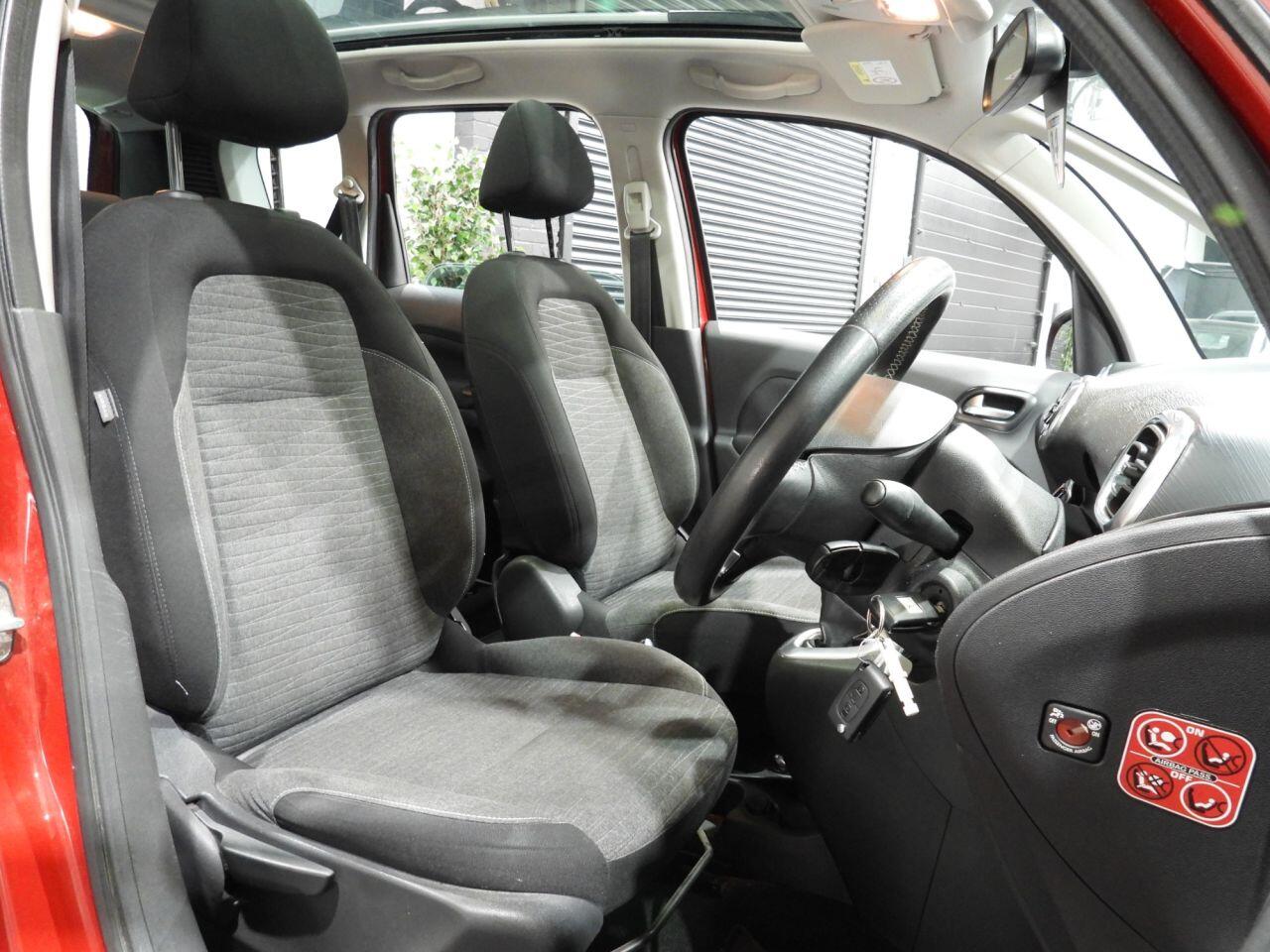 Citroen C3 Picasso view 25