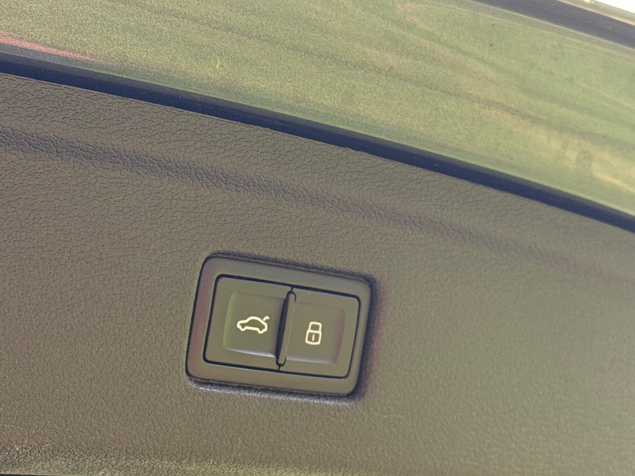 Audi A5 view 8