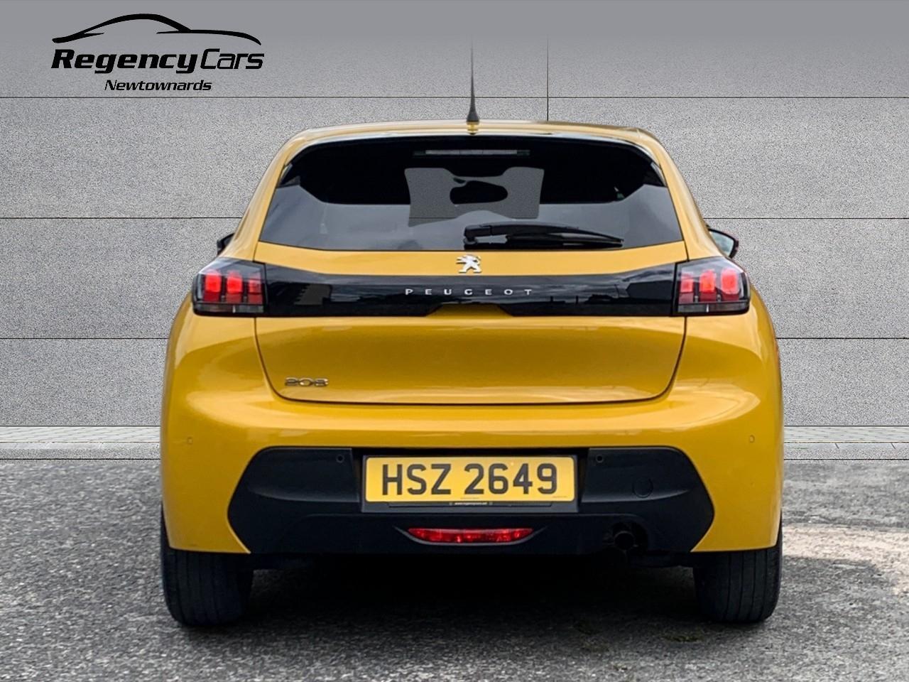 Peugeot 208 view 6