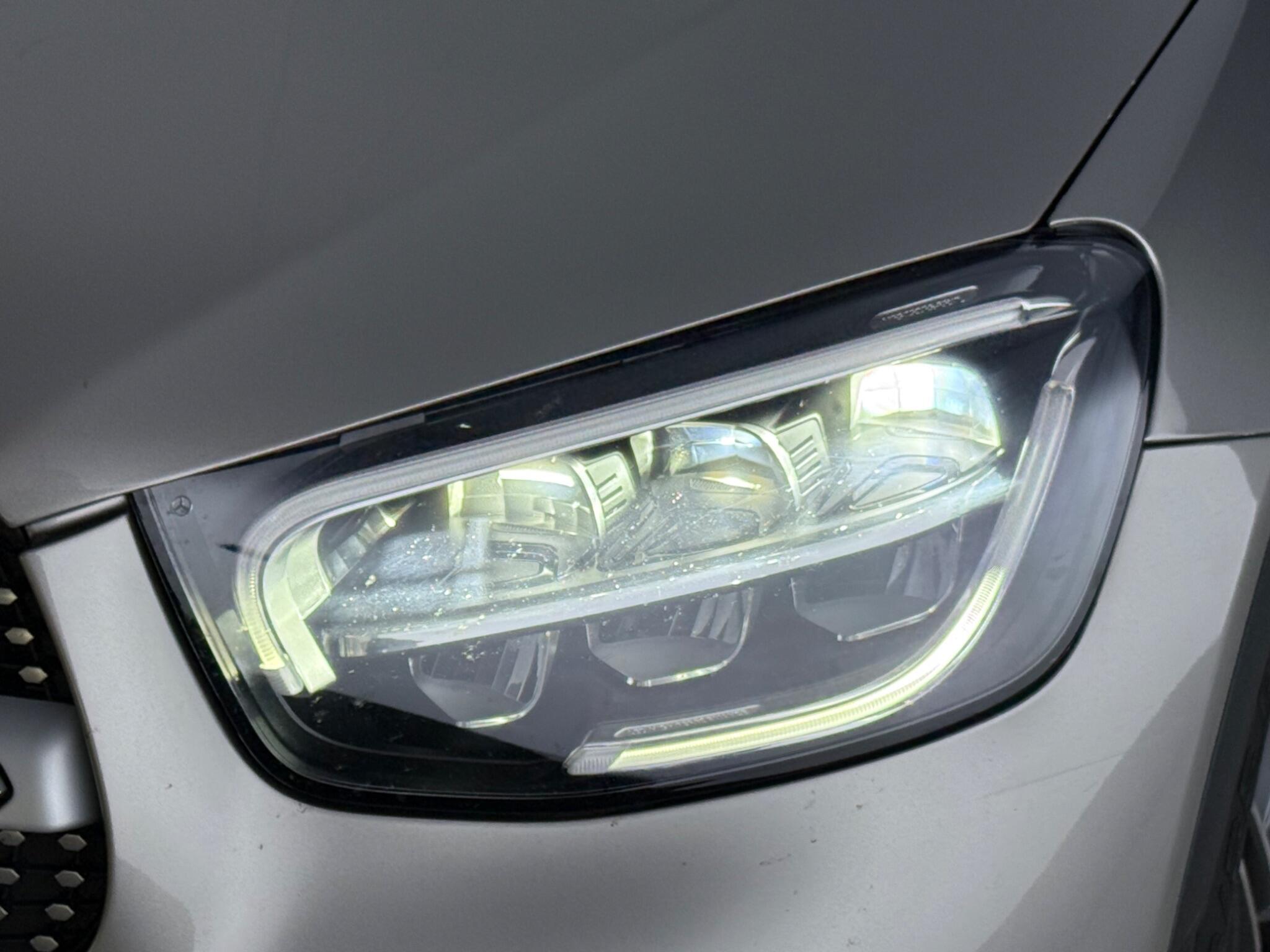 Mercedes-Benz GLC view 13