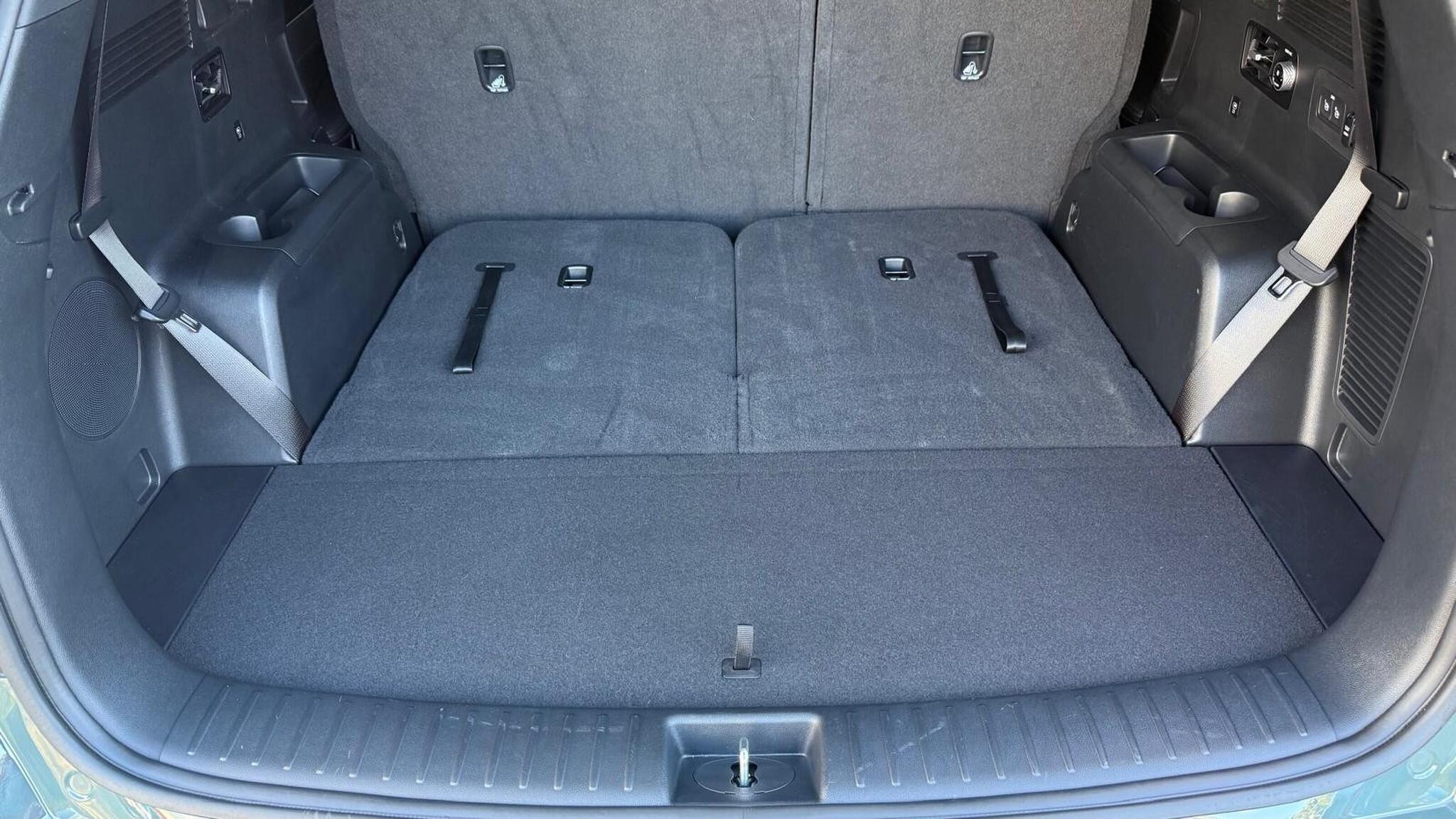 Kia Sorento view 9