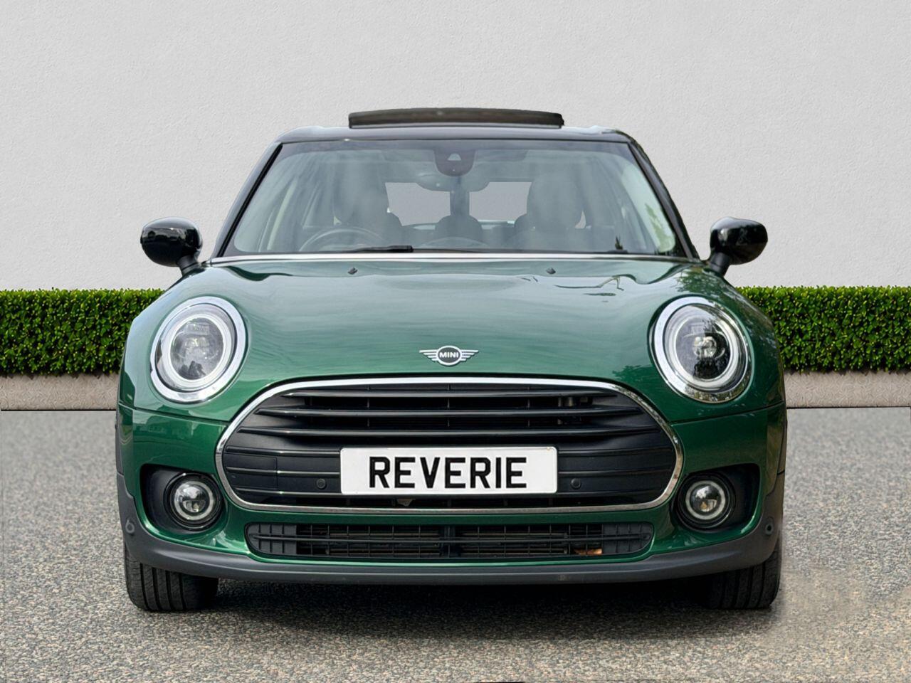 MINI Clubman view 2