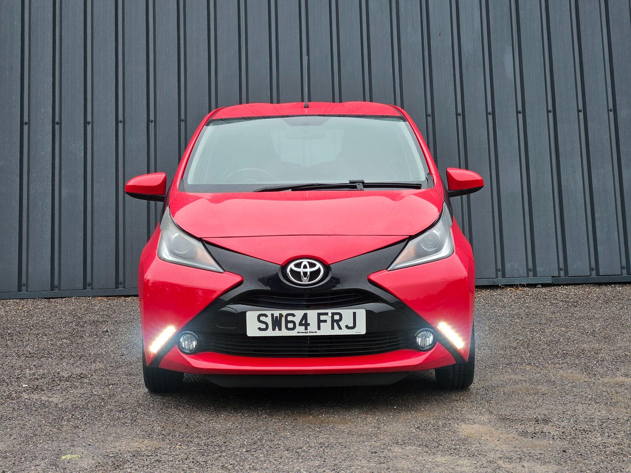 2015 Toyota AYGO image 2