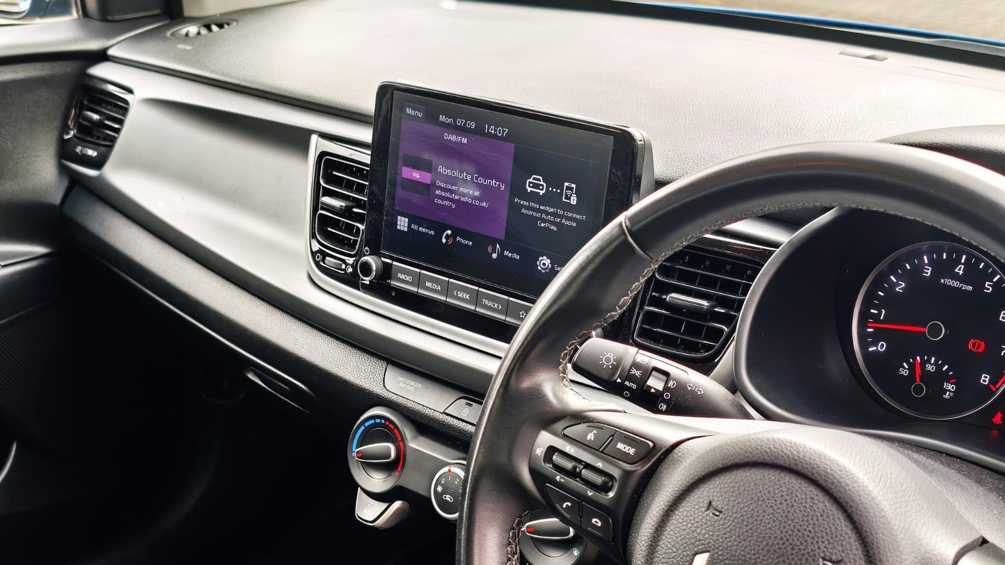 Kia Rio view 15