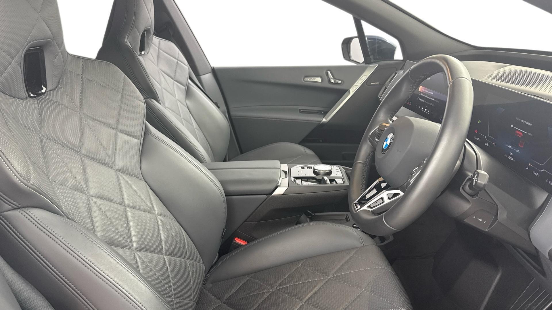 BMW iX view 11