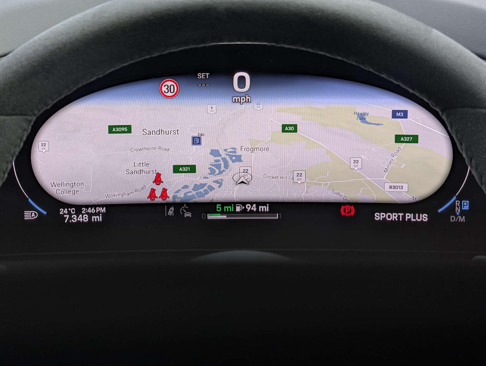 Porsche Cayenne view 38
