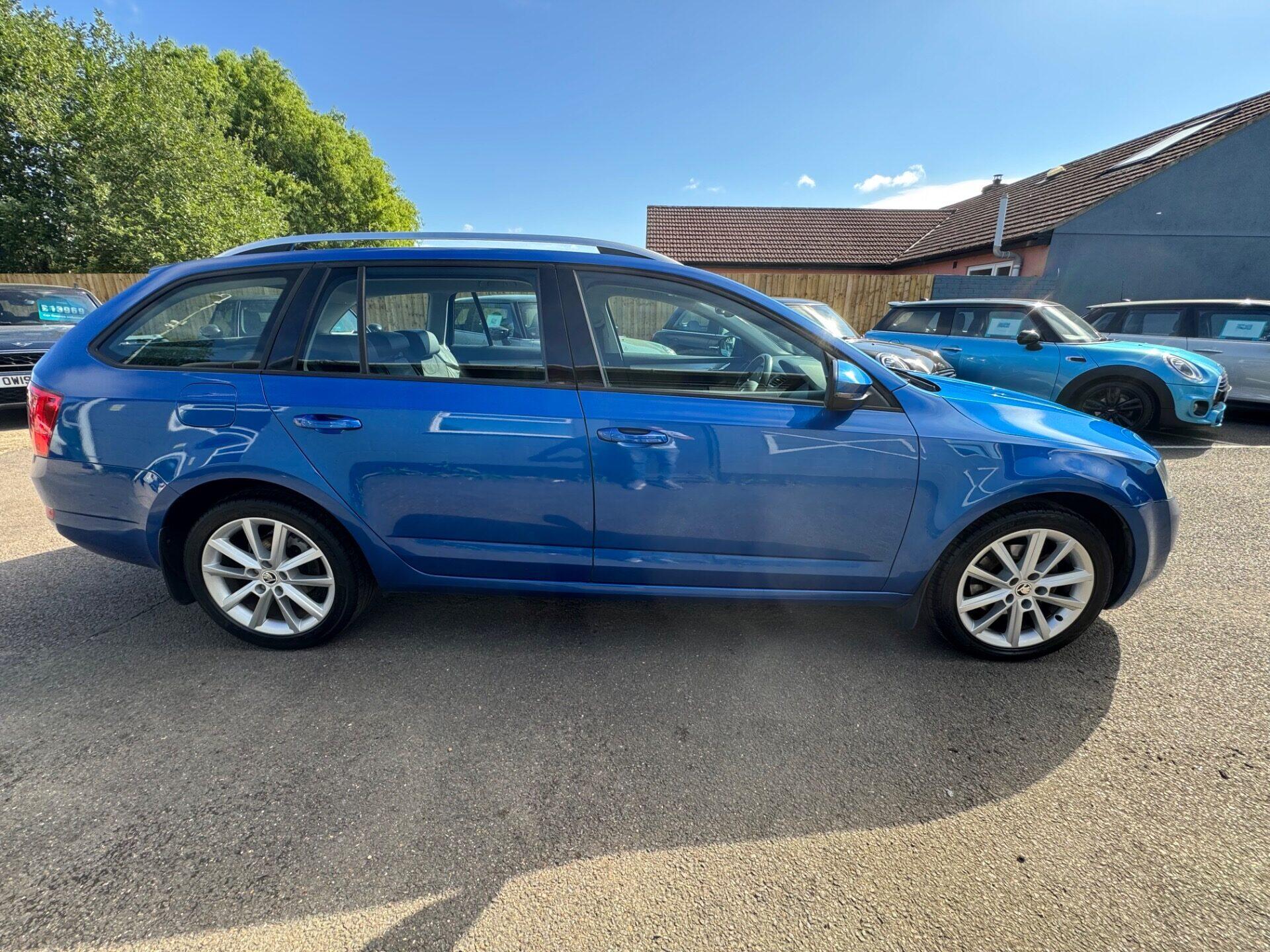 Skoda Octavia view 6