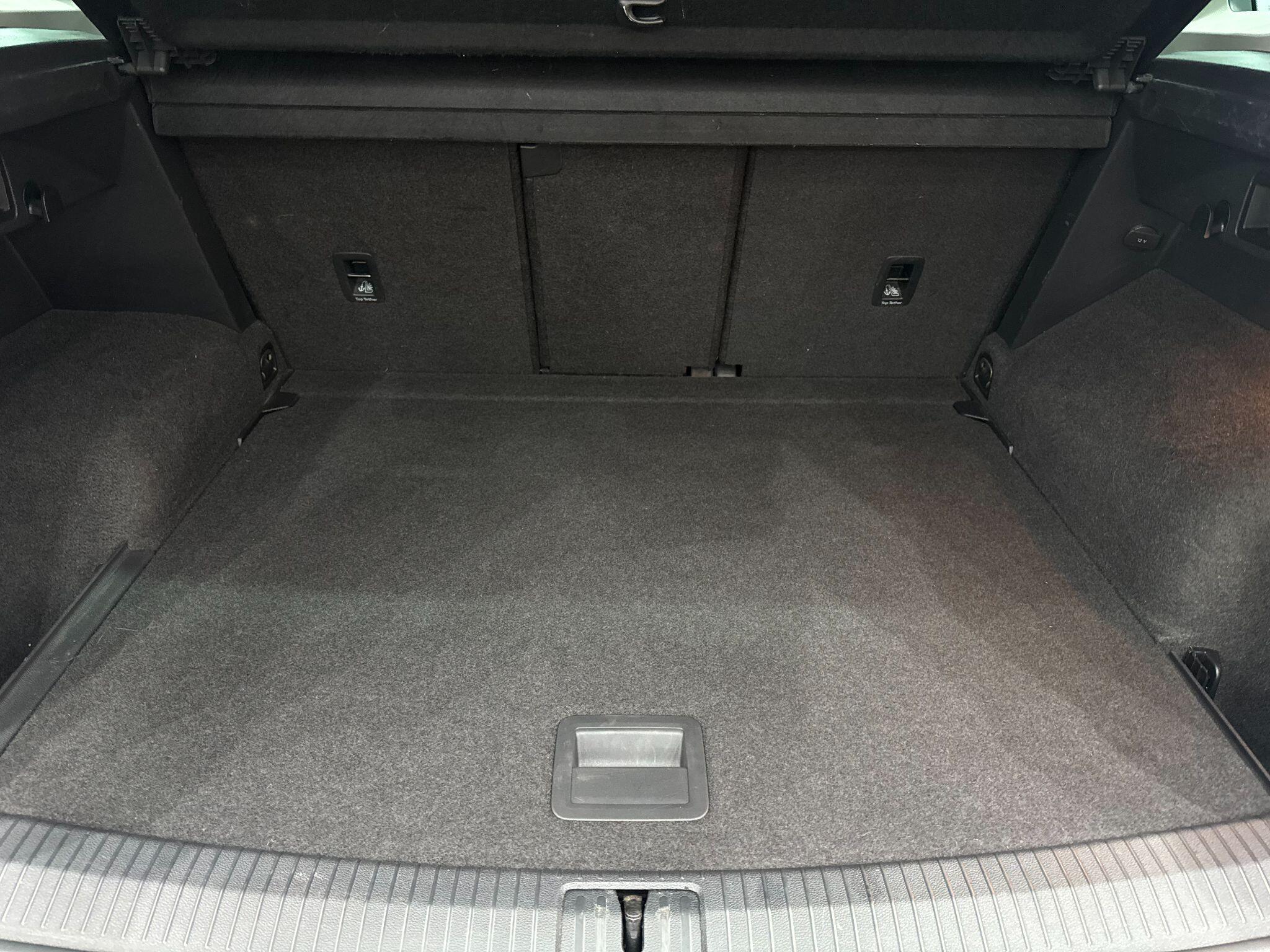 Volkswagen Tiguan view 65