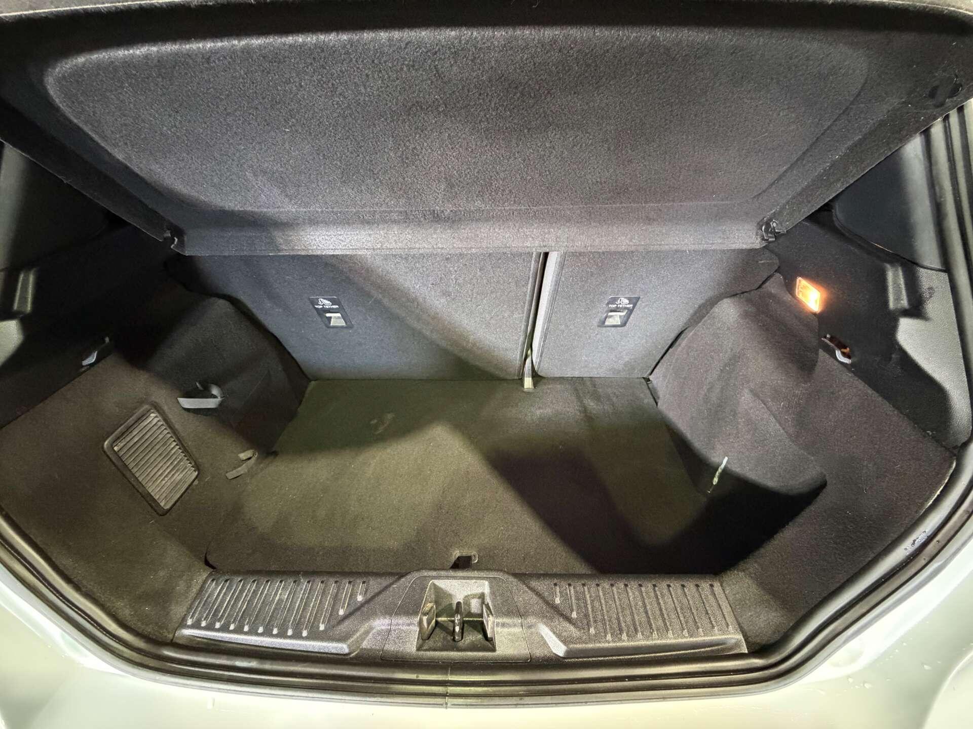 Ford Fiesta view 12