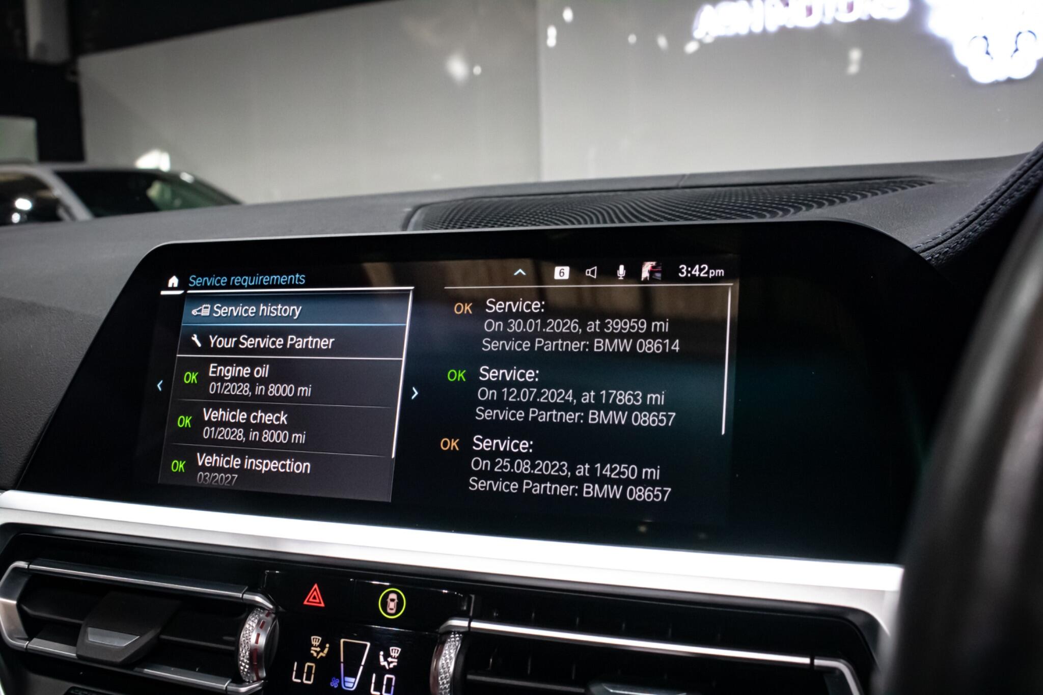BMW 3 Series view 39