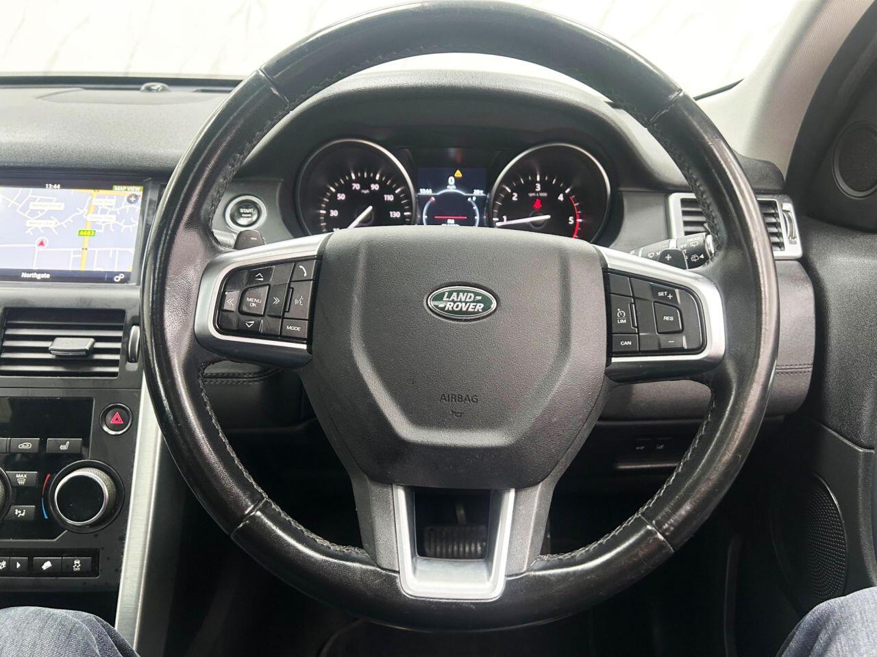 Land Rover Discovery Sport view 20
