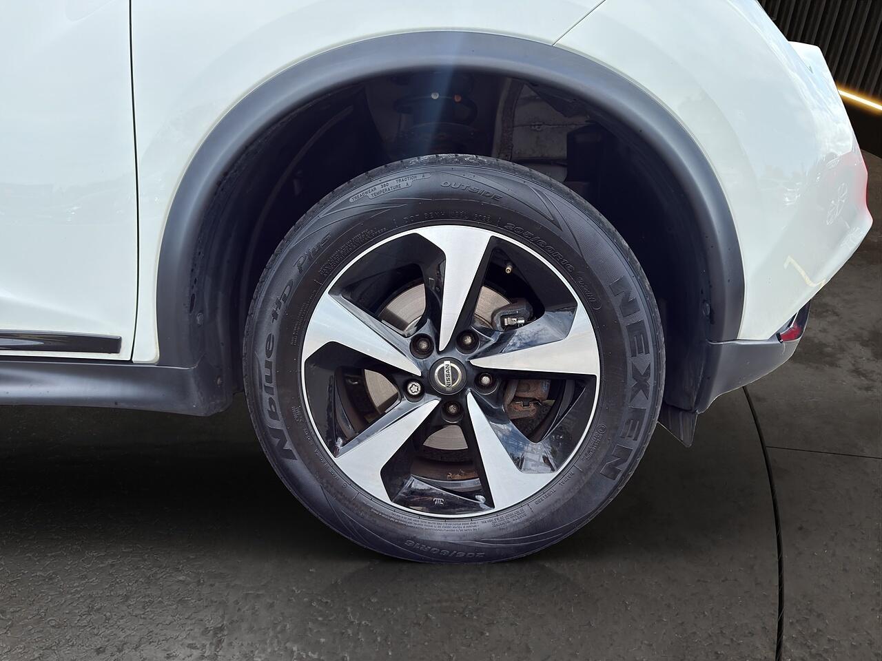 Nissan Juke view 20