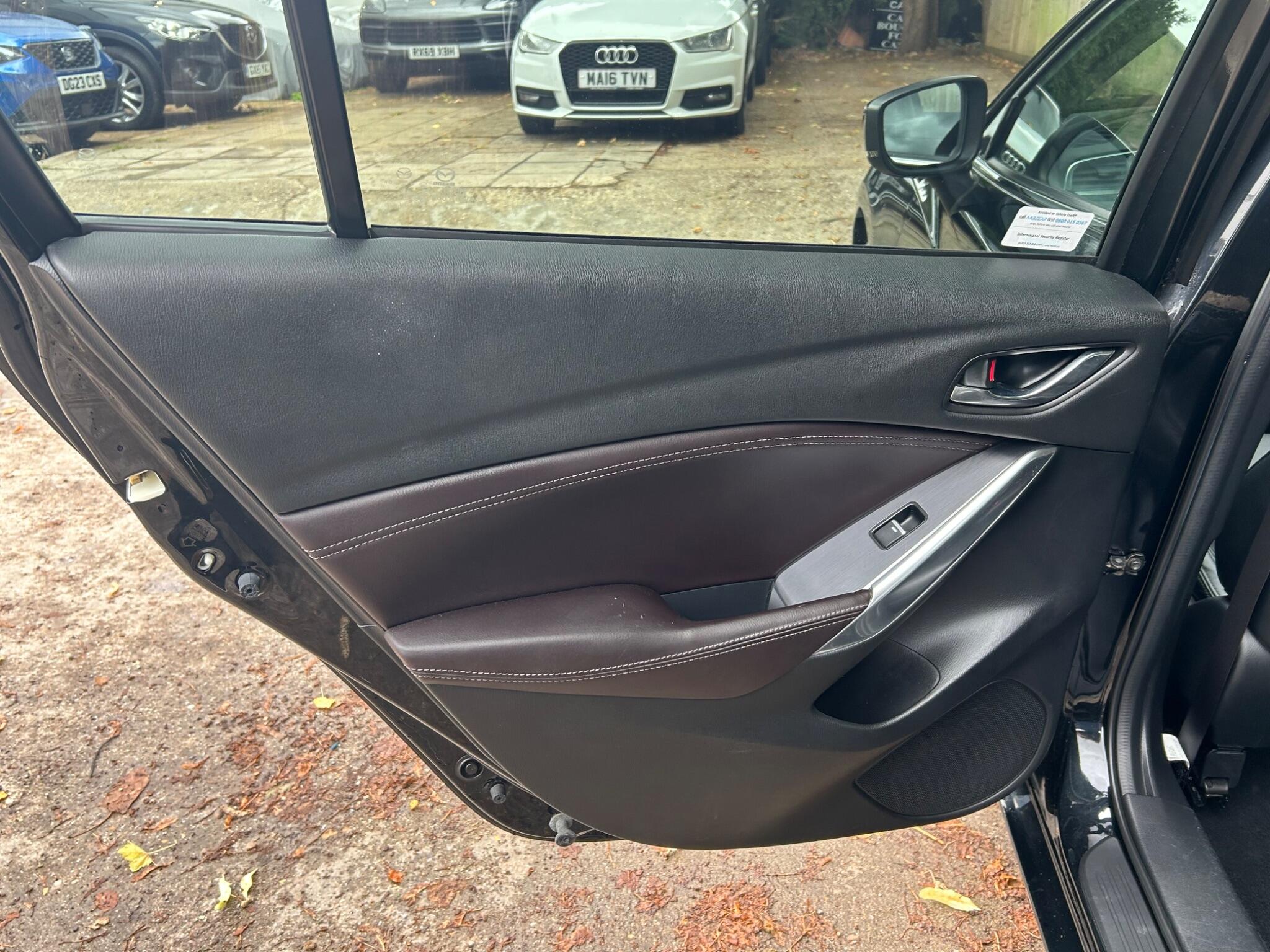 Mazda Mazda6 view 26