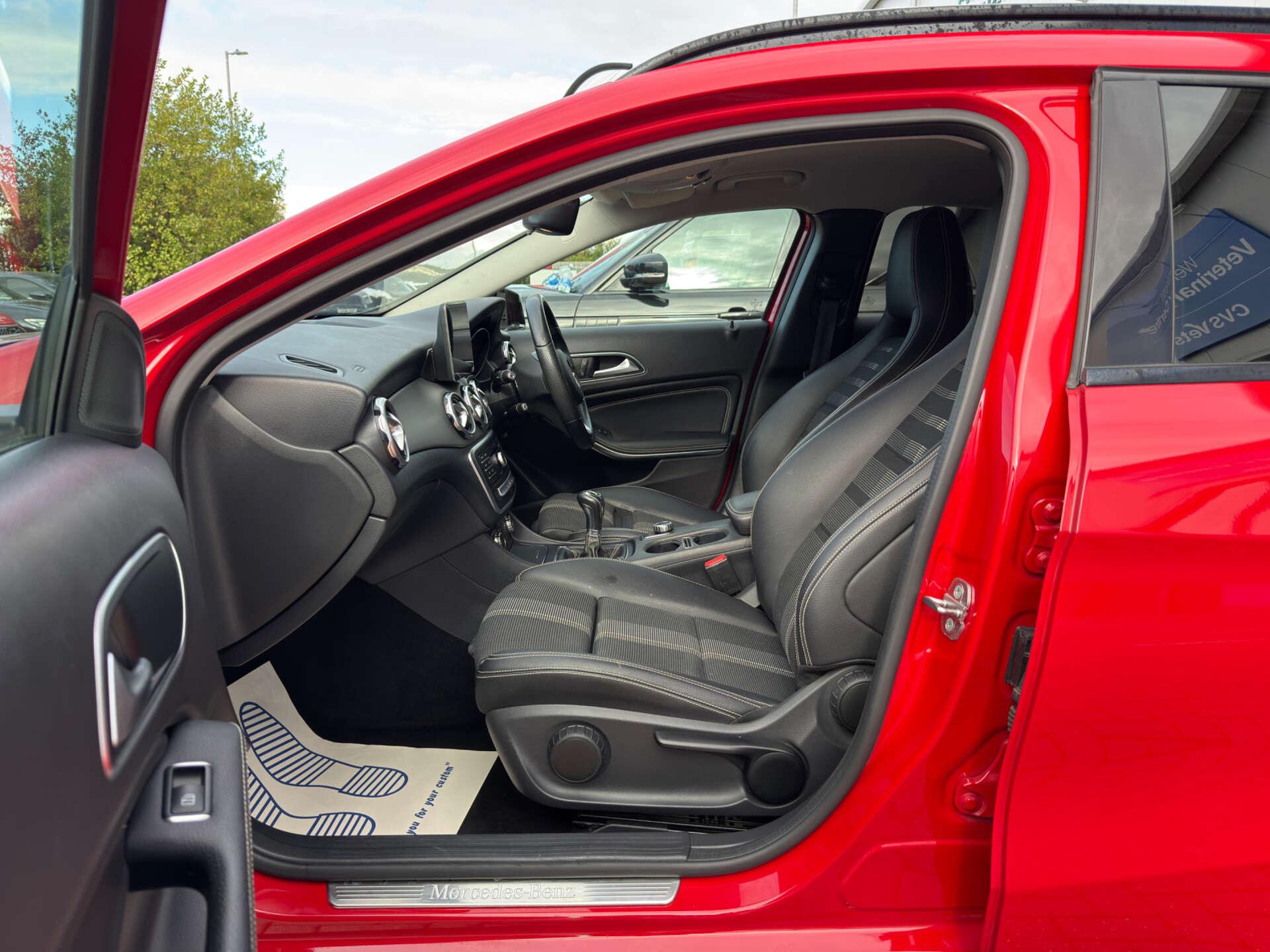 Mercedes-Benz GLA view 43