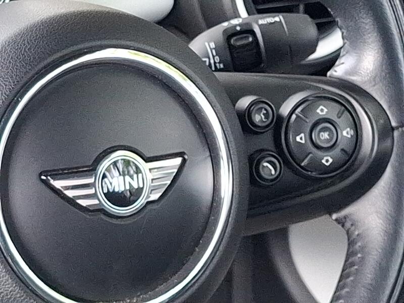 MINI Convertible view 12