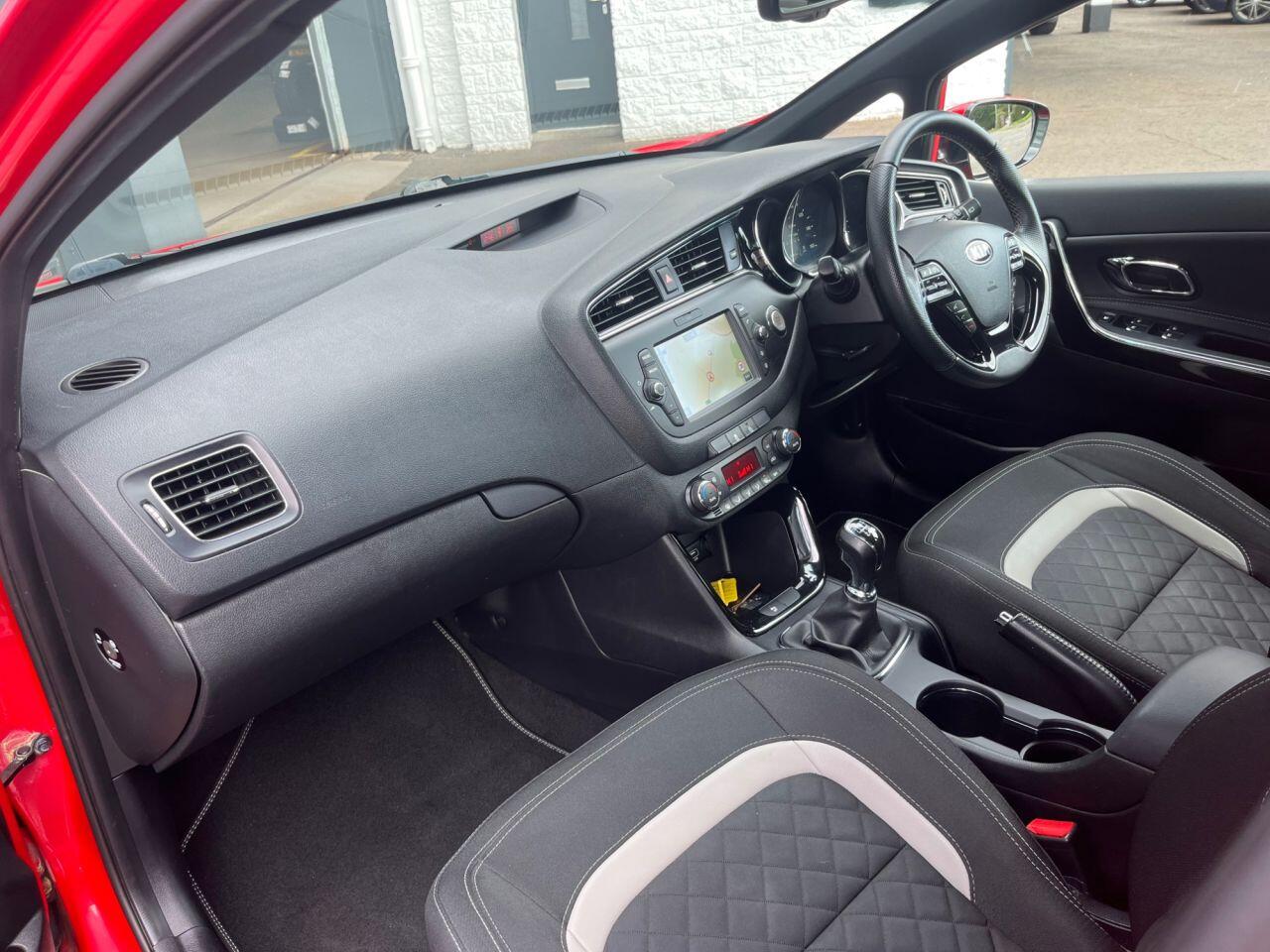 Kia Ceed view 8