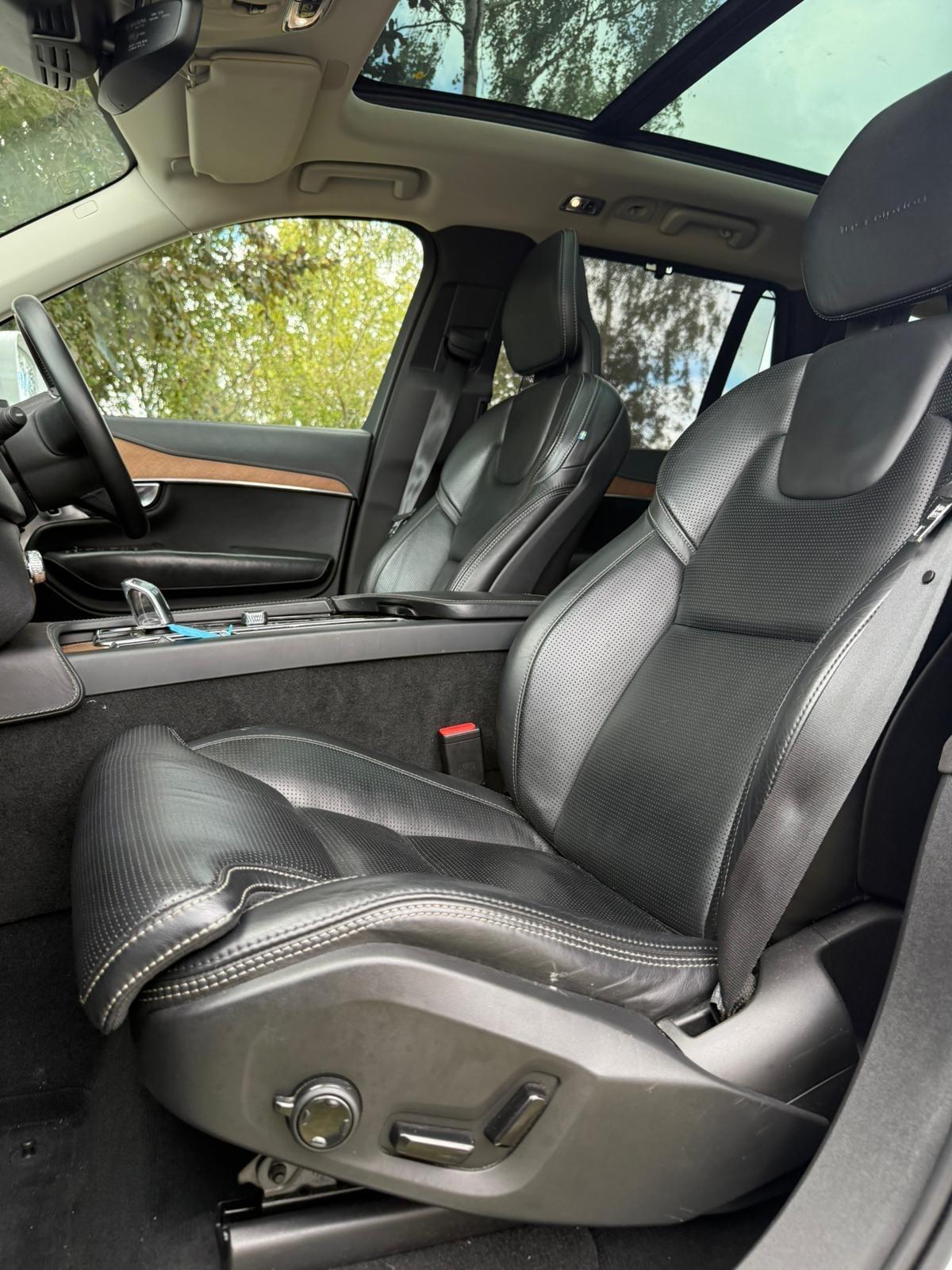 Volvo XC90 view 6