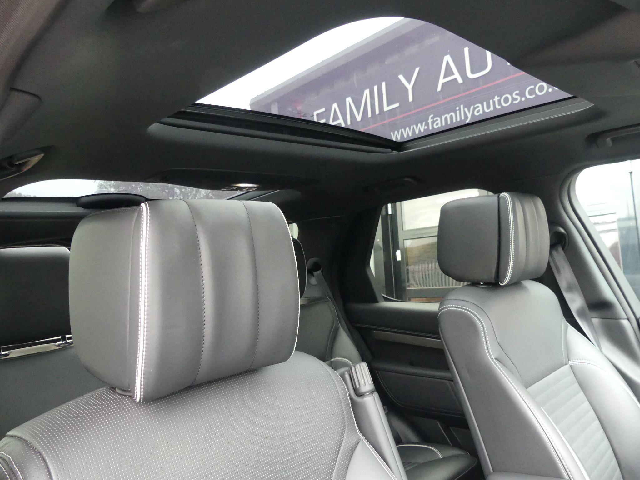 Land Rover Discovery view 14