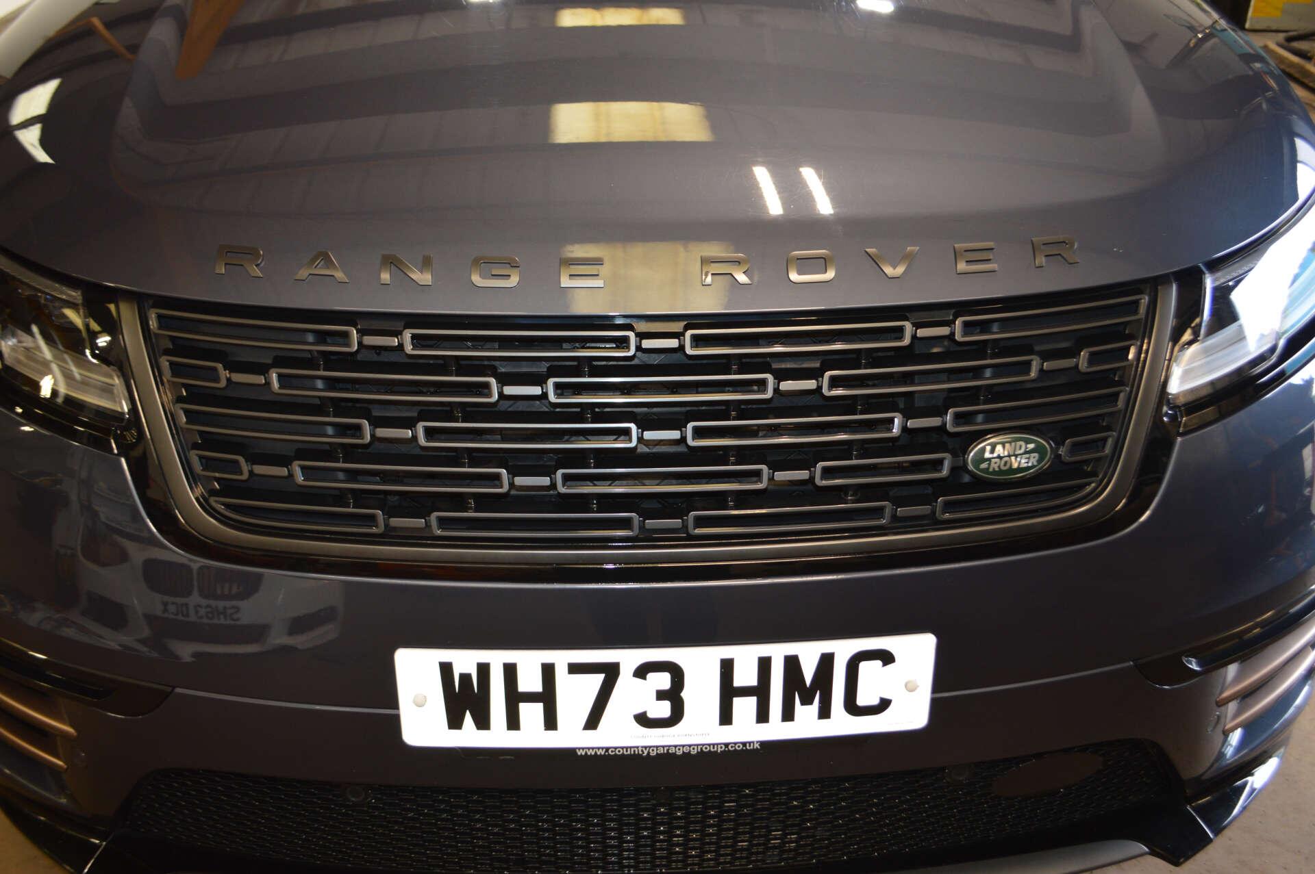 Land Rover Range Rover Velar view 57