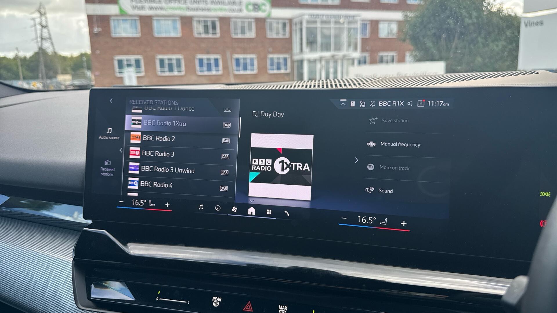 BMW i5 view 61