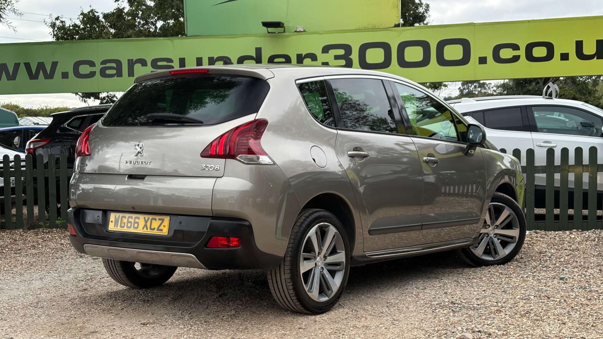 Peugeot 3008 view 8