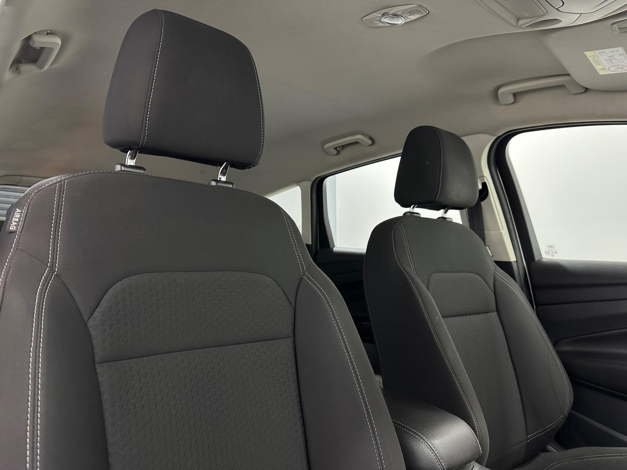 Ford Kuga view 32