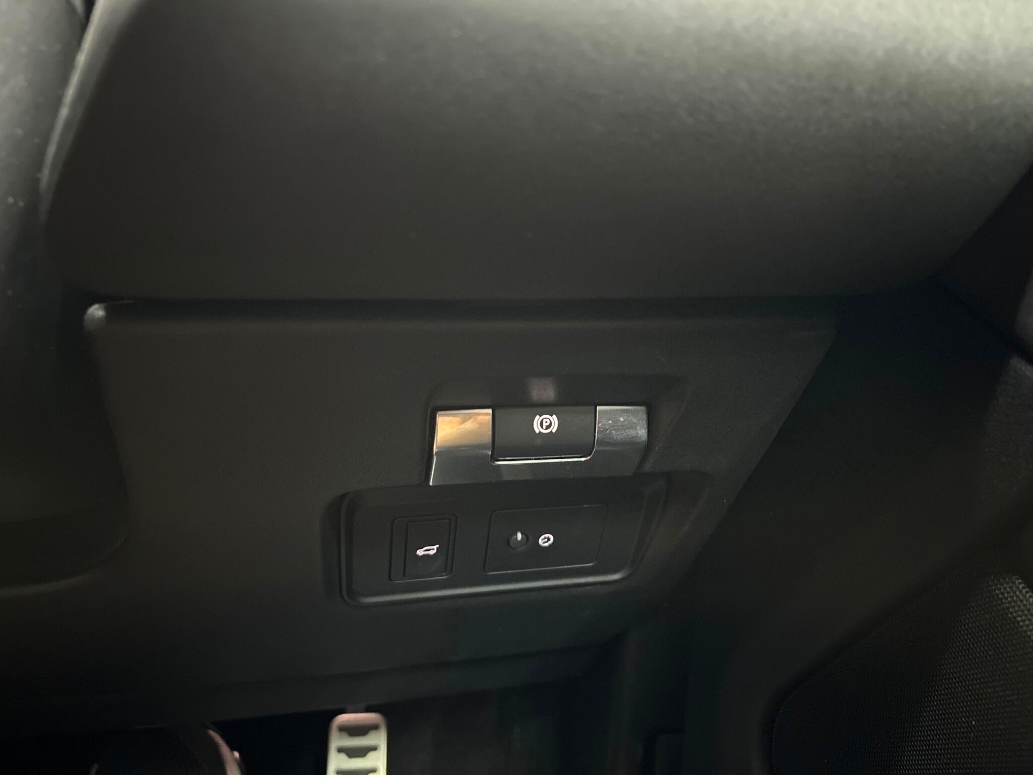 Land Rover Range Rover Evoque view 29