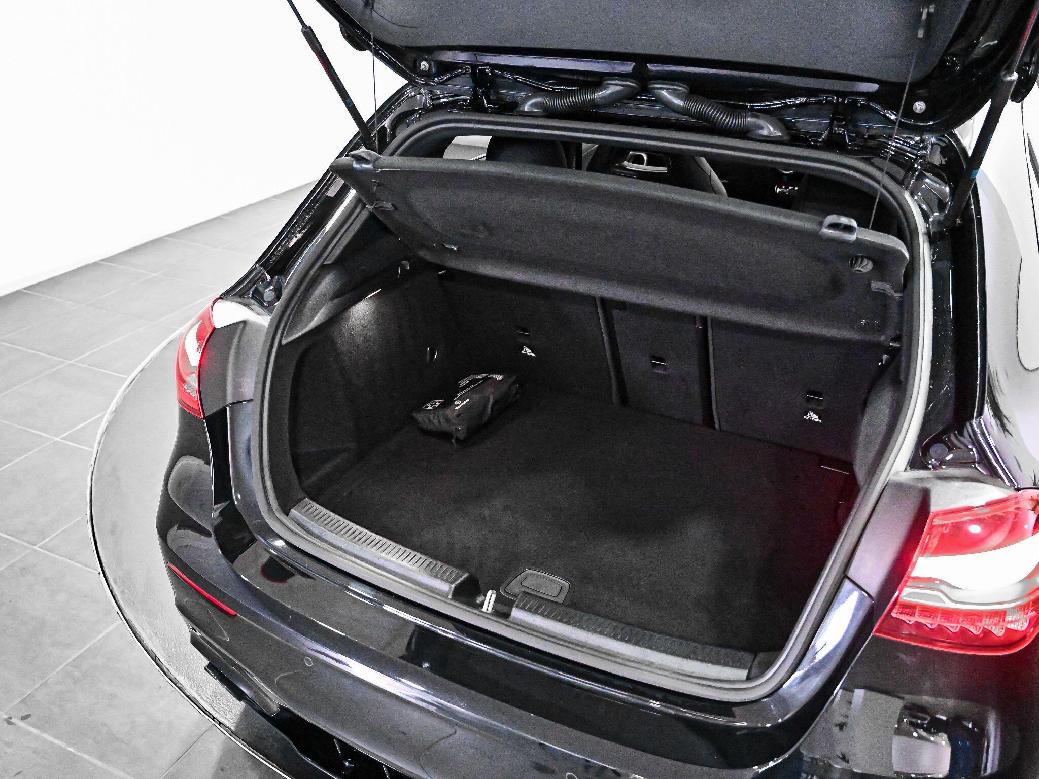 Mercedes-Benz A-Class view 41
