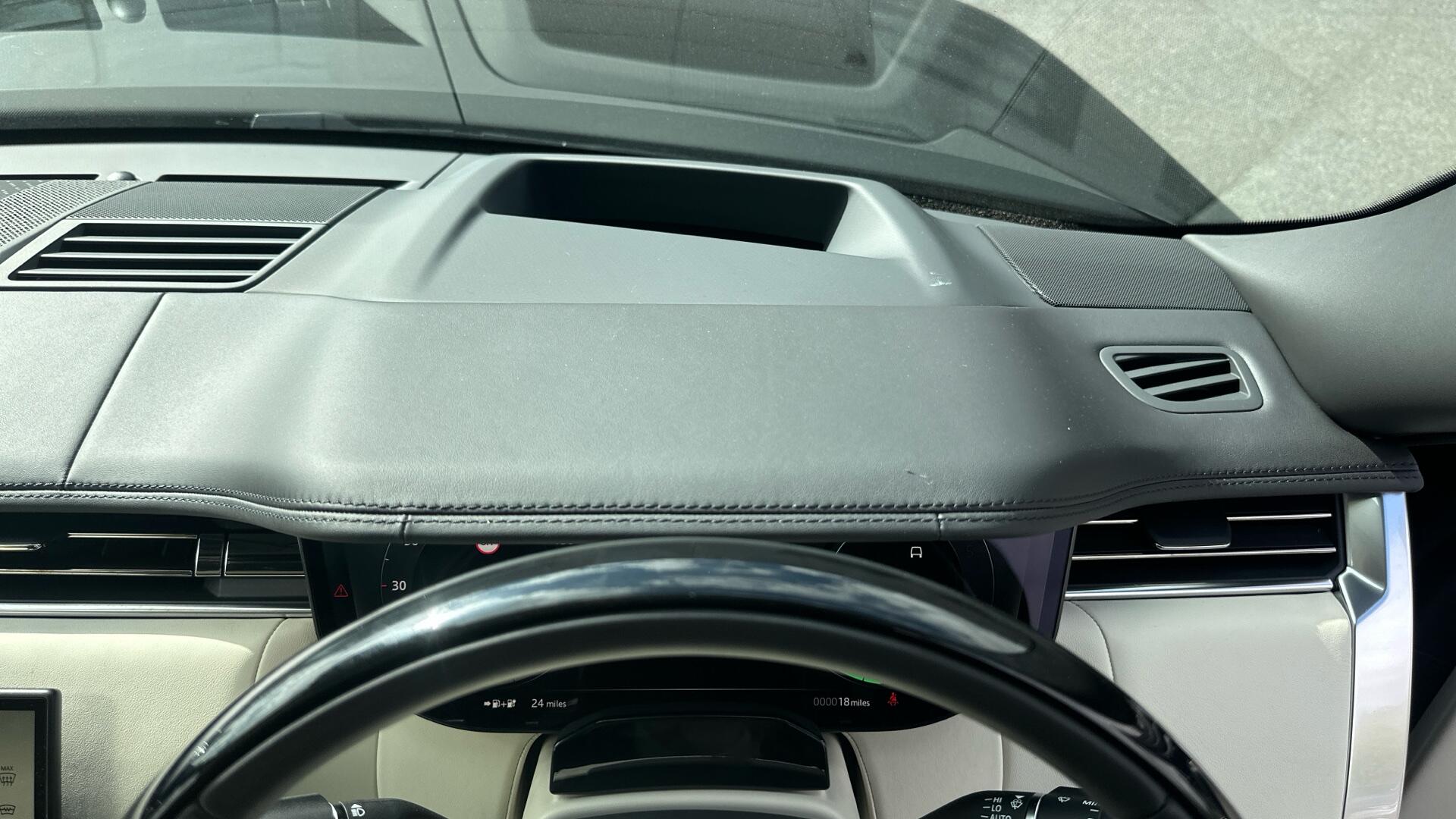 Land Rover Range Rover view 51