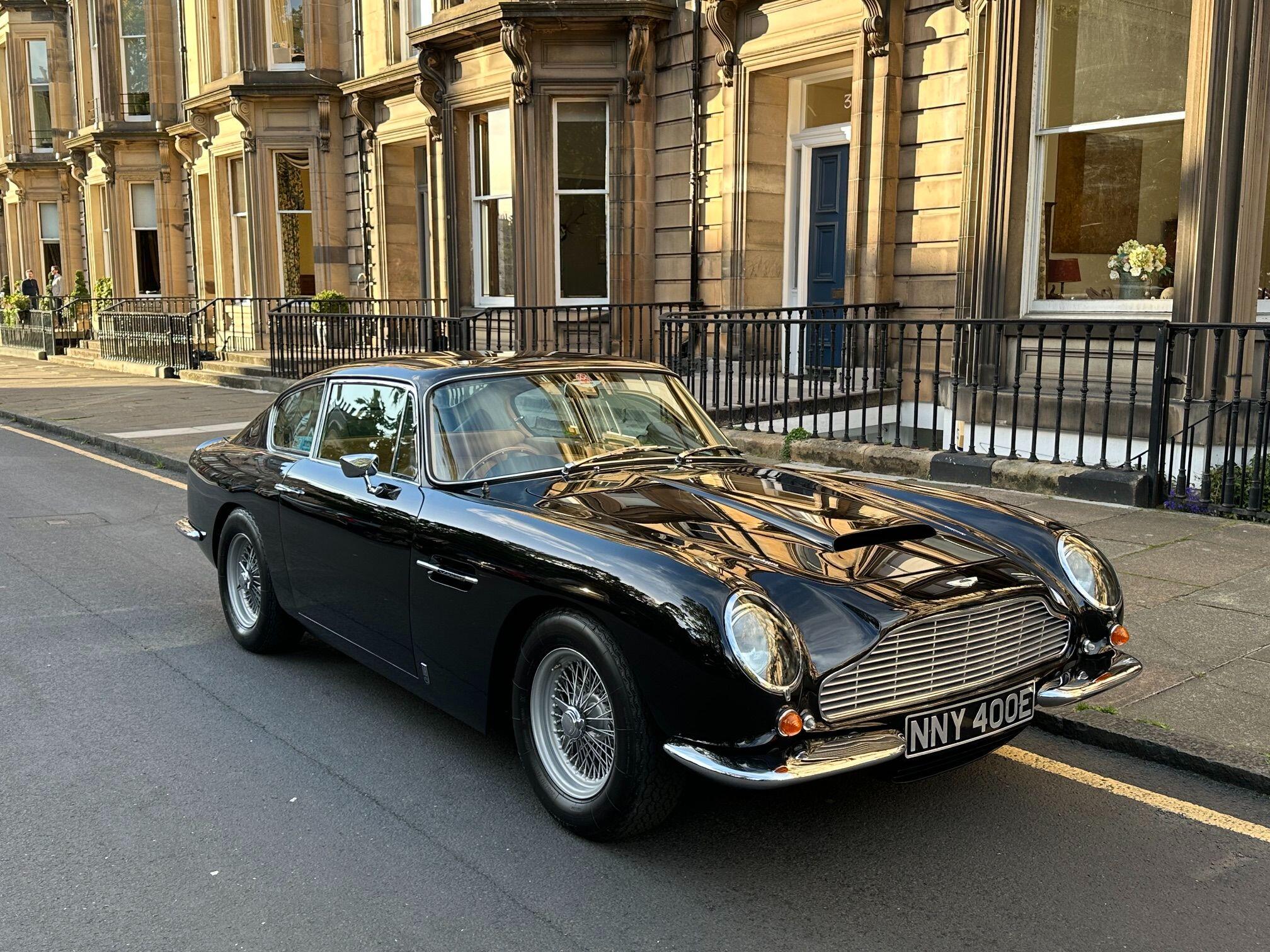 Aston Martin DB6