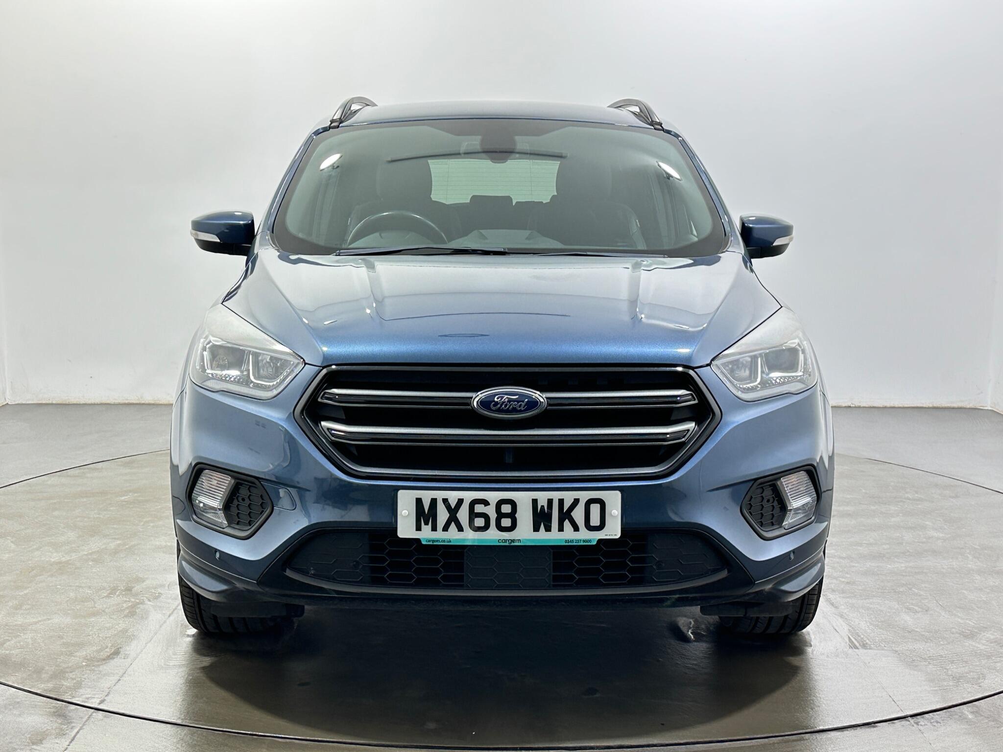 Ford Kuga view 3