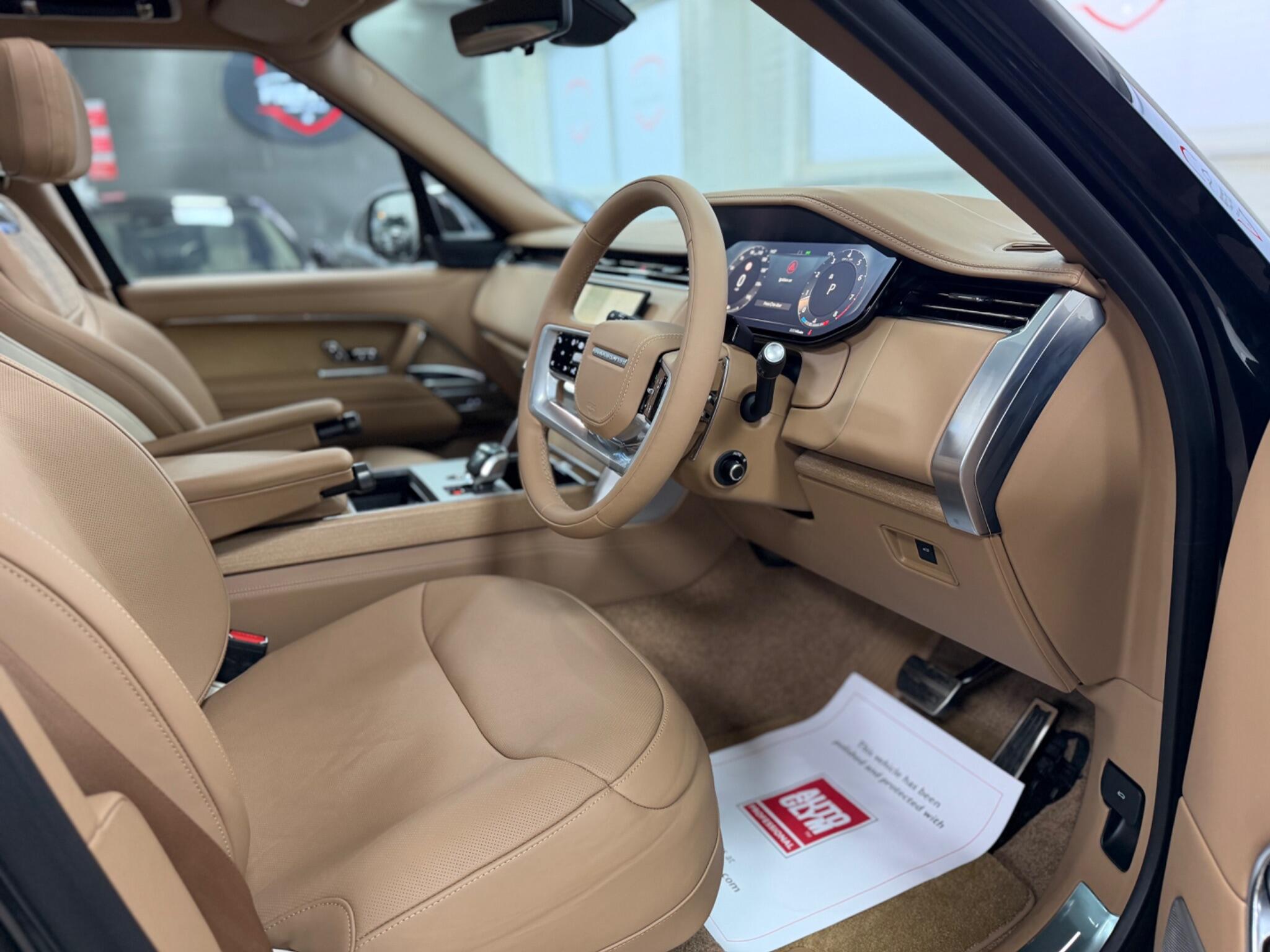Land Rover Range Rover view 13