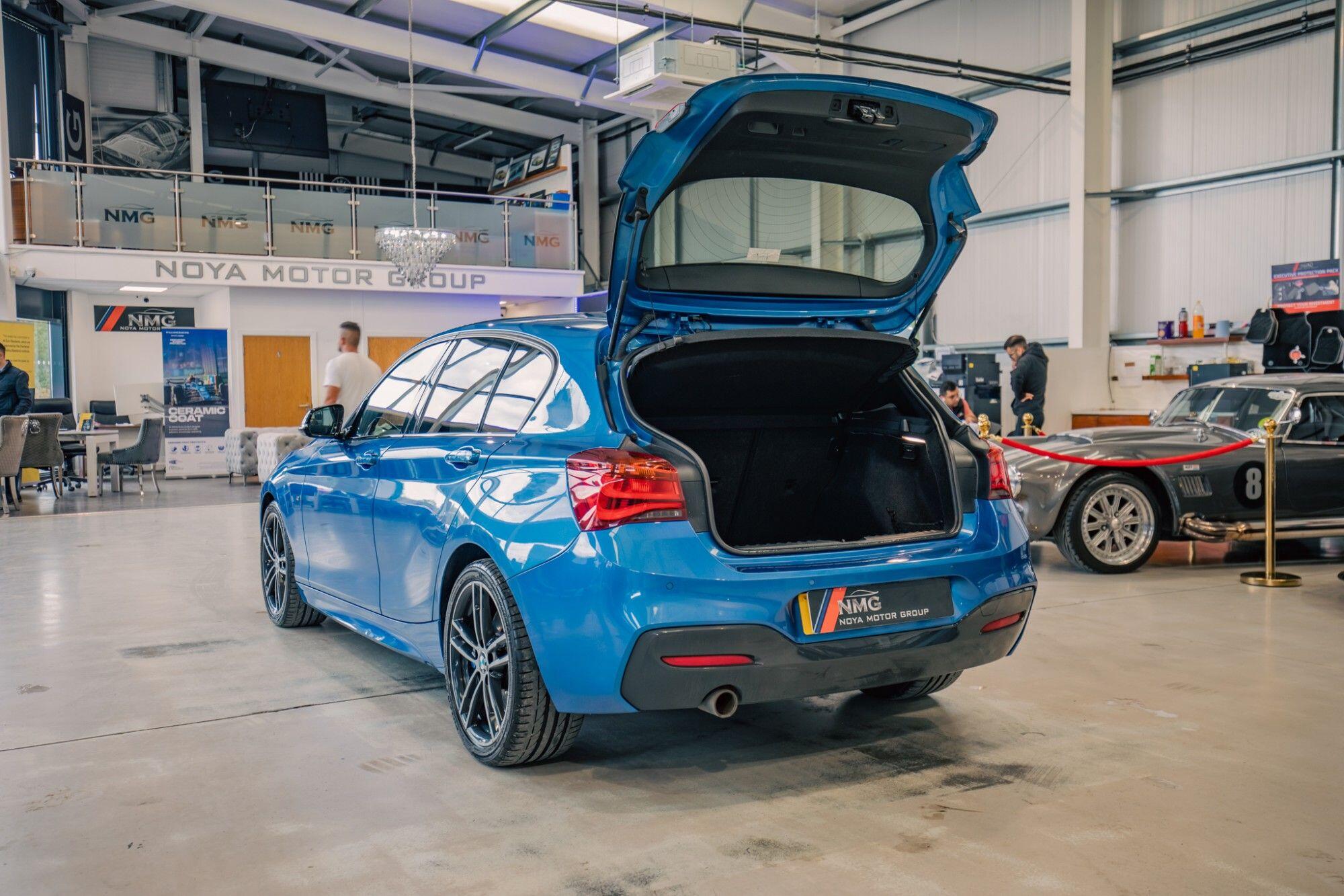 BMW 1 Series view 29