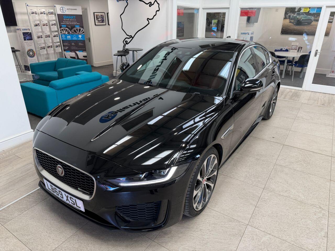 Jaguar Xe view 5