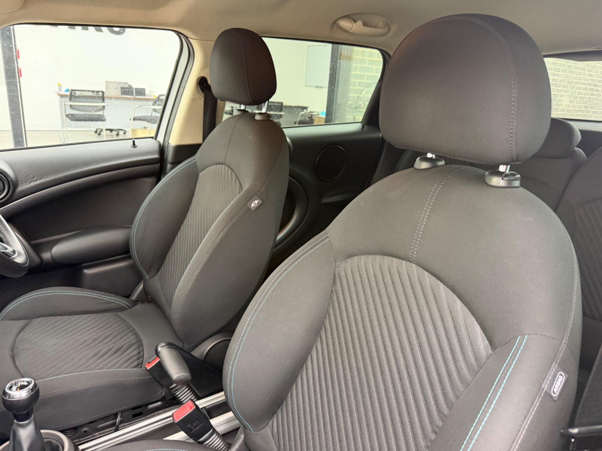Mini Countryman view 17
