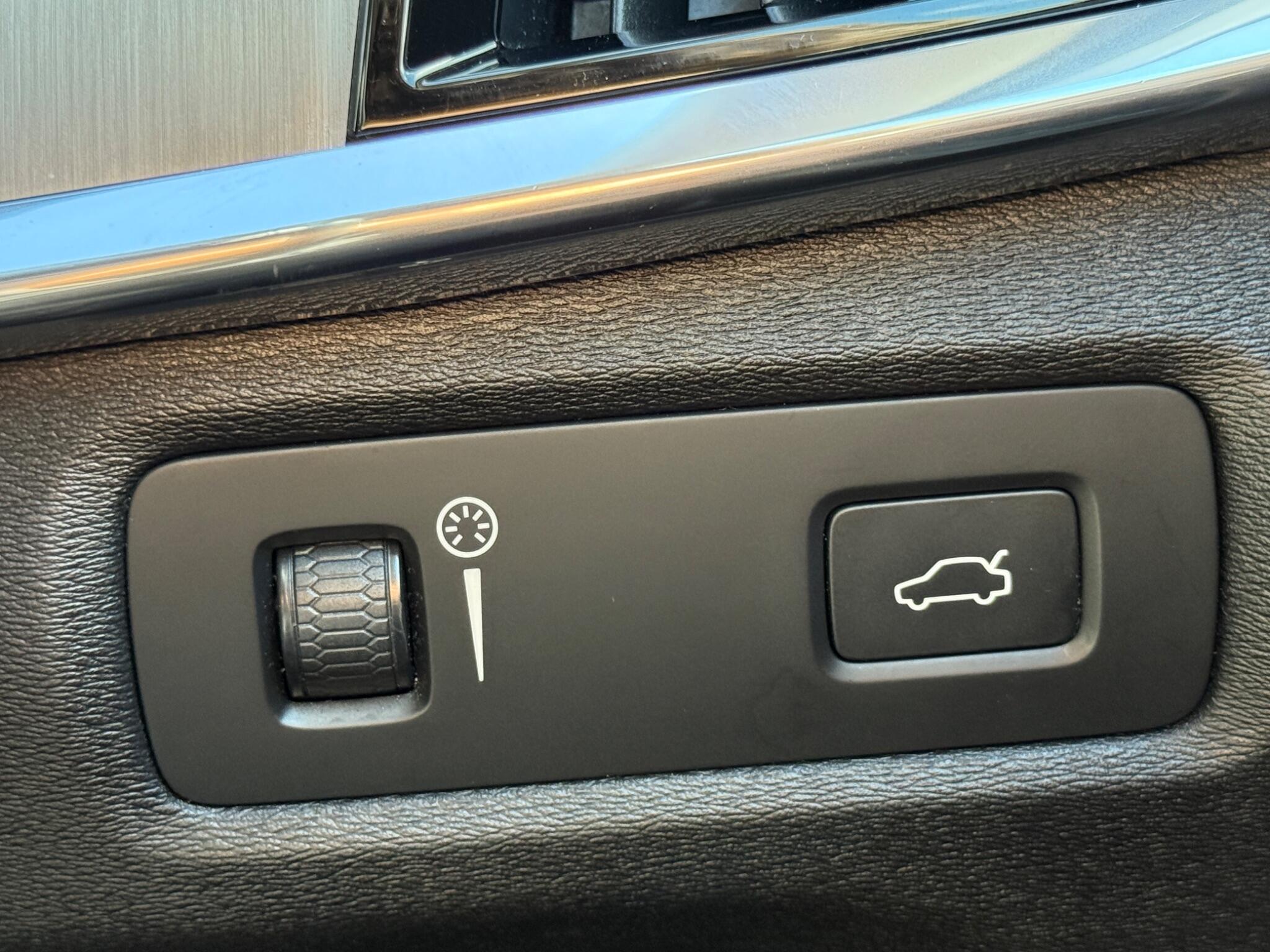 Volvo S90 - Image 79