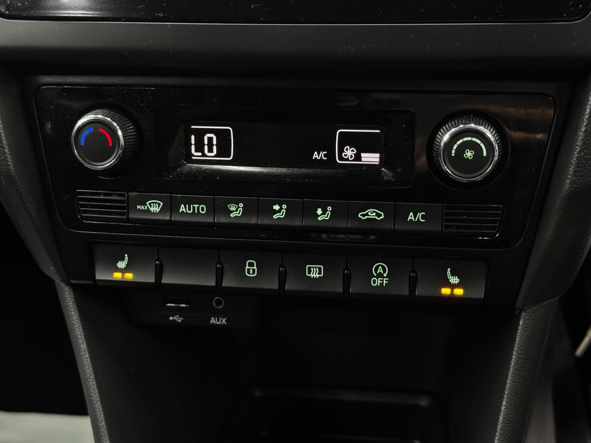 Skoda Rapid view 27