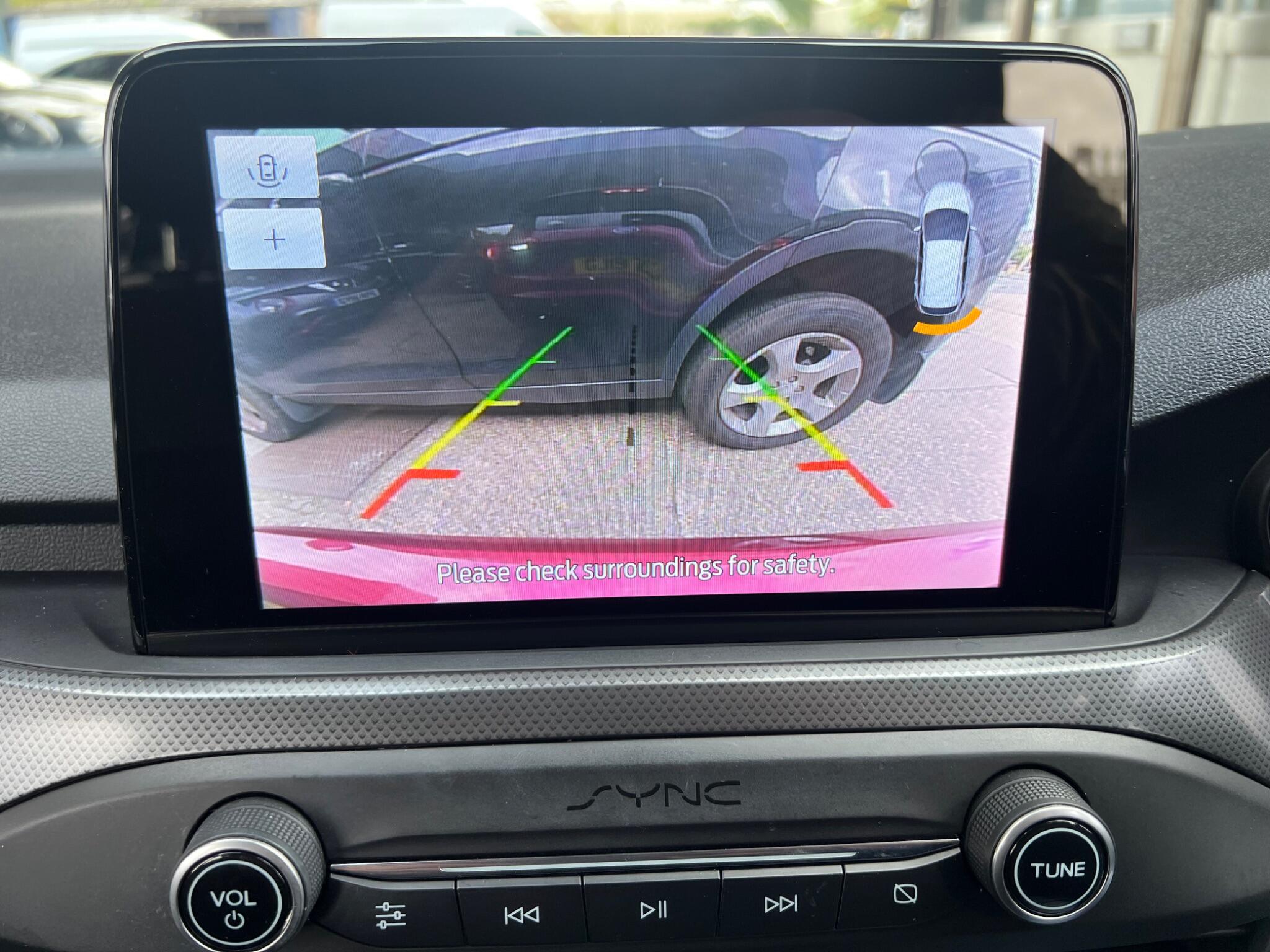 Ford Focus view 10