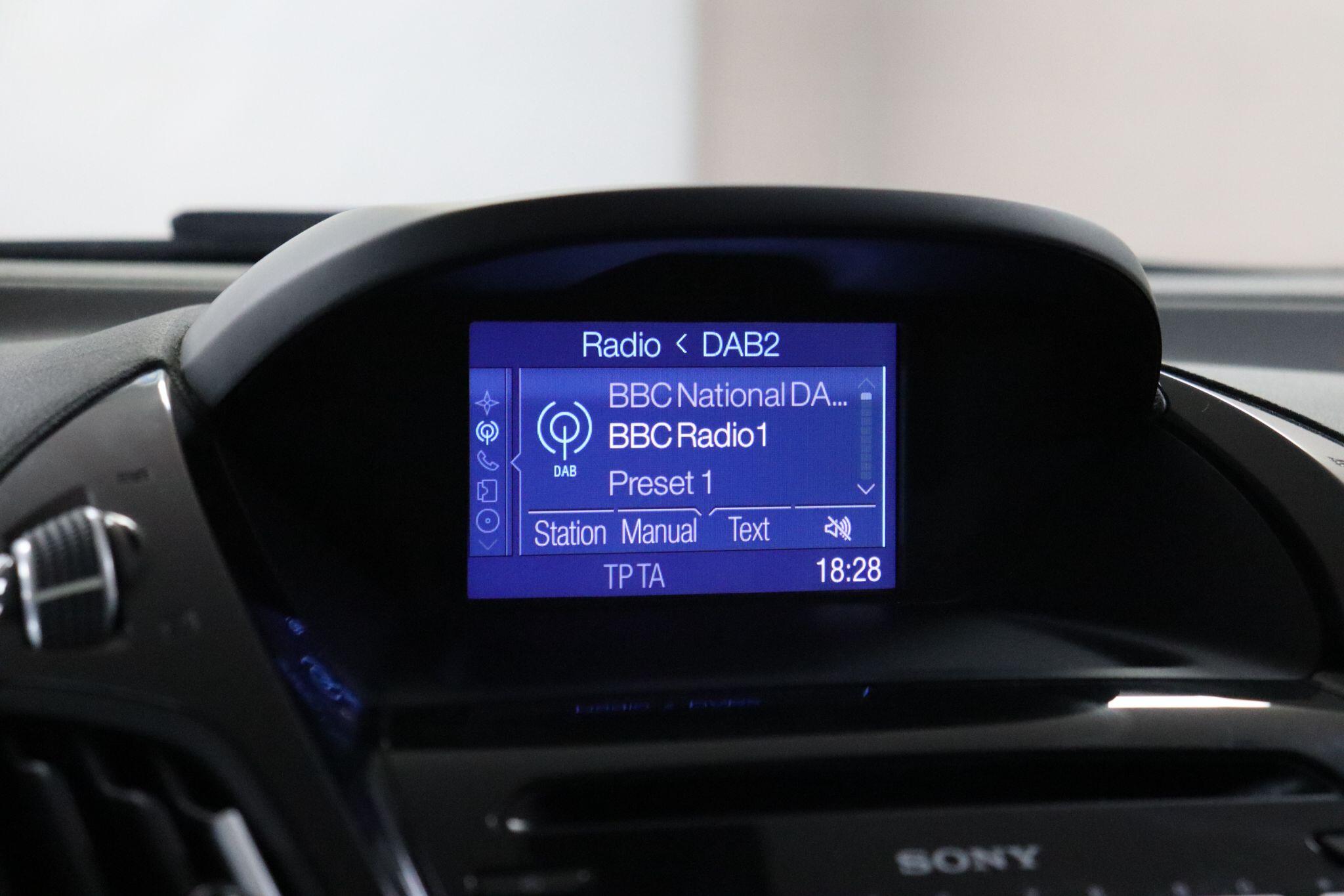 Ford B-Max view 39