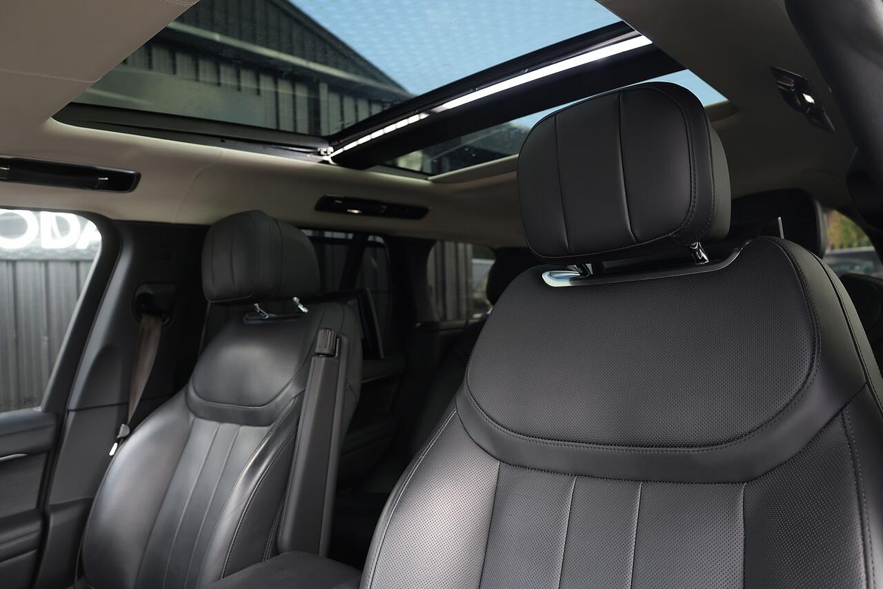 Land Rover Range Rover view 22