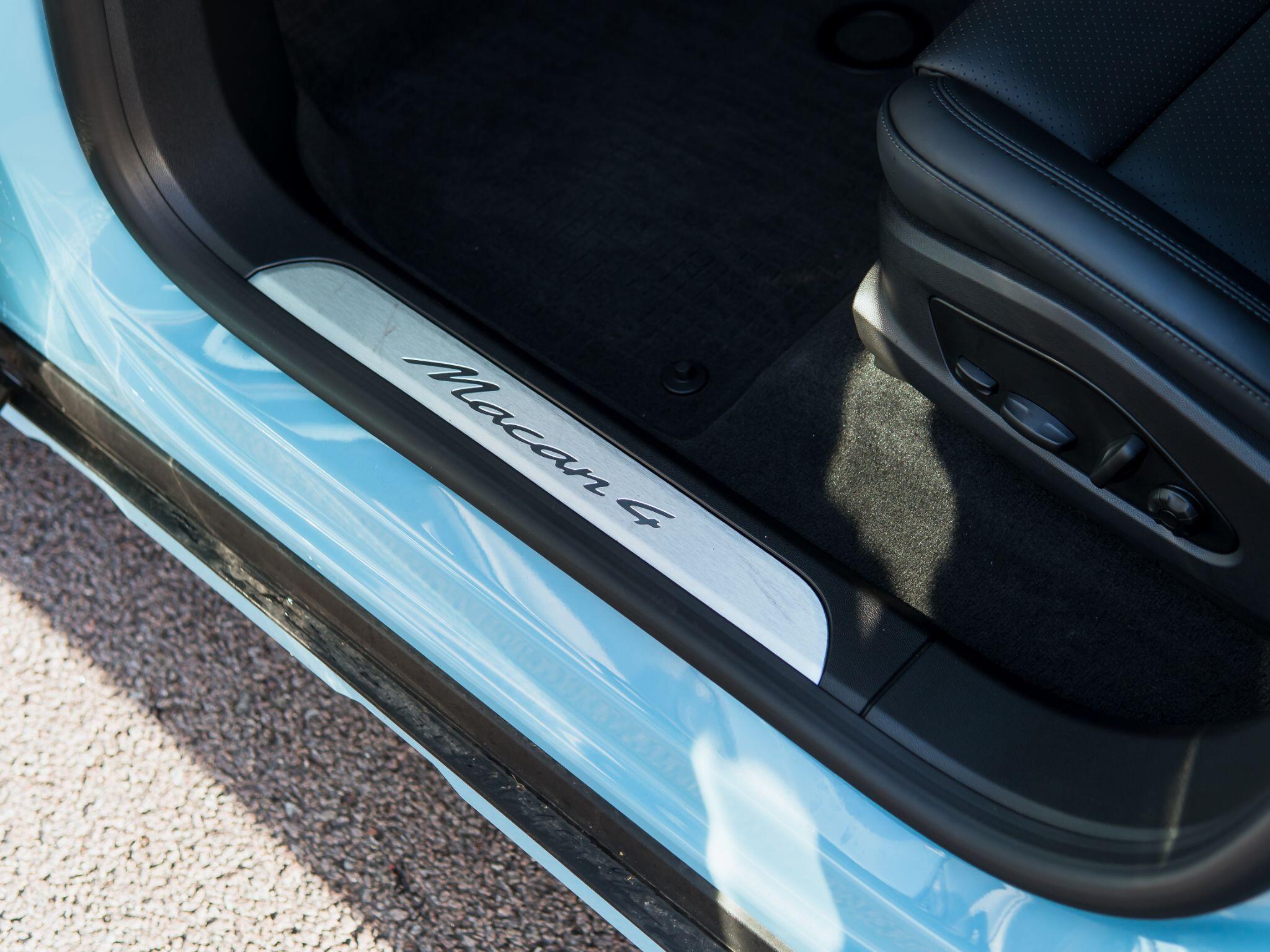 Porsche Macan view 36