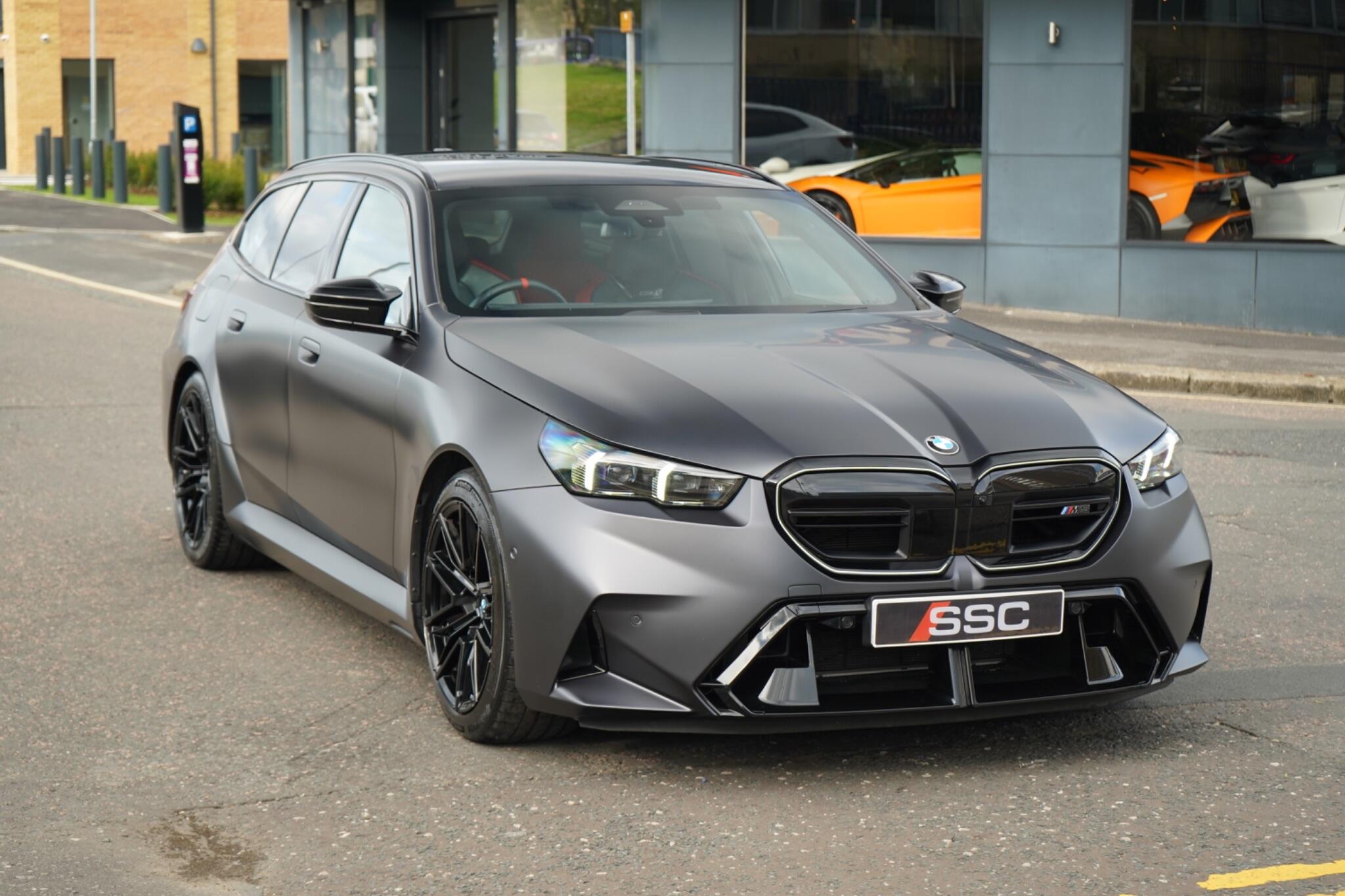 BMW M5 view 5