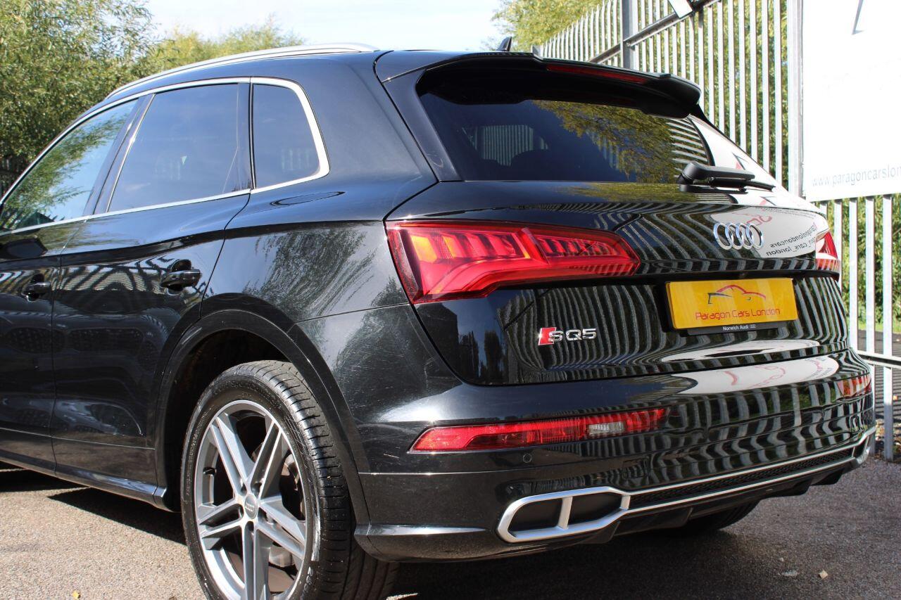 Audi SQ5 view 64