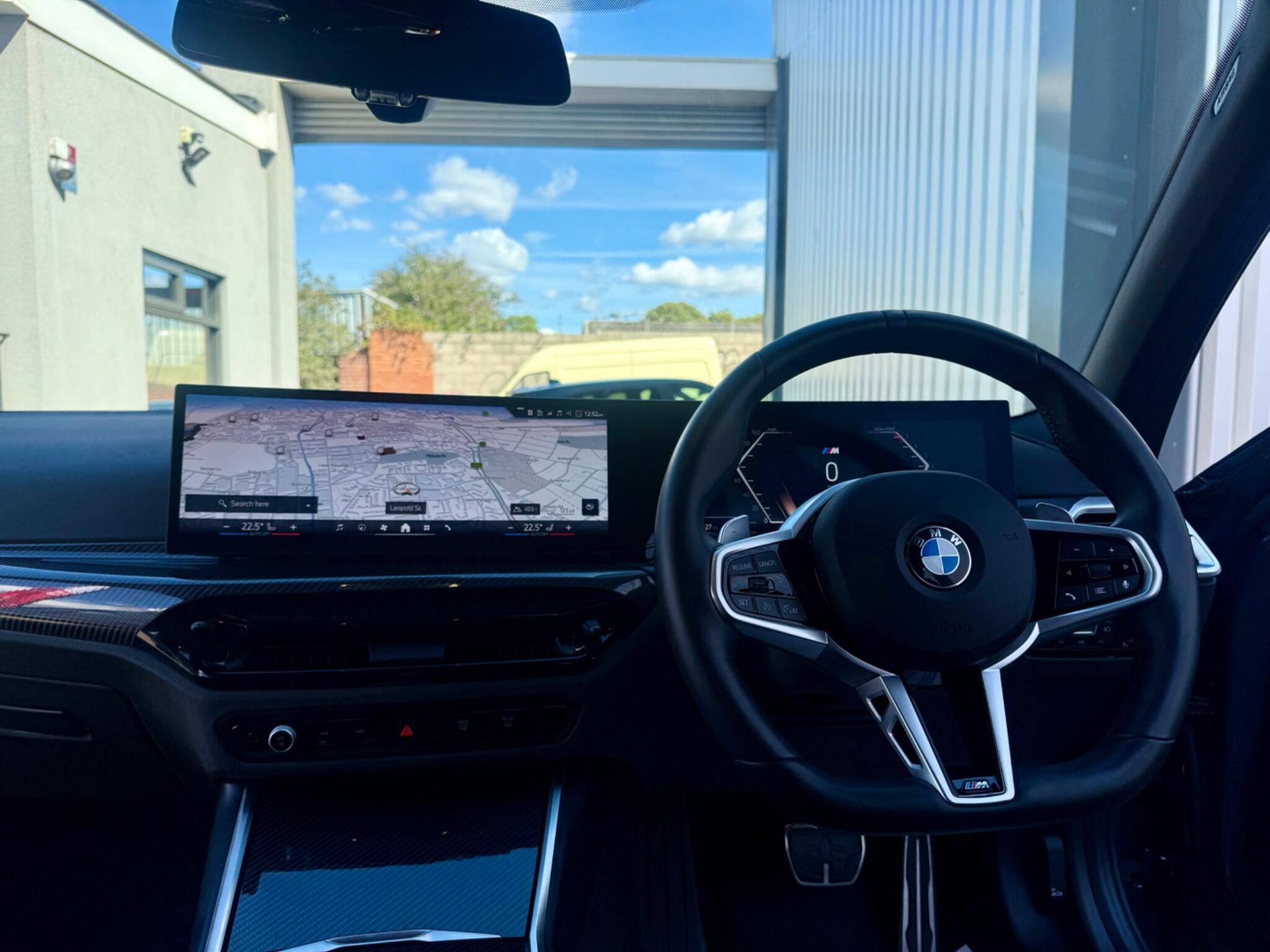 BMW 3 Series view 9