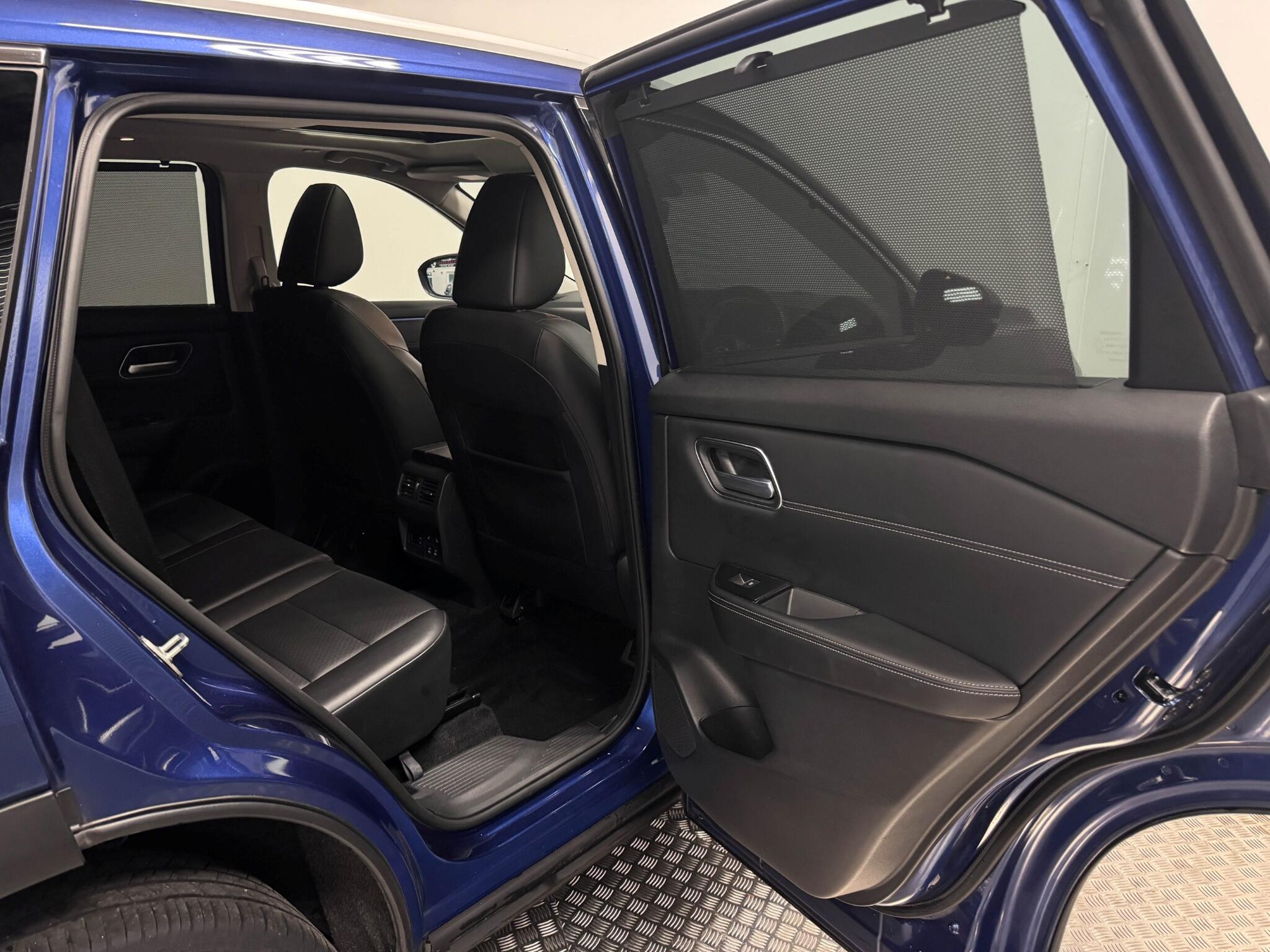 Nissan X-Trail view 23