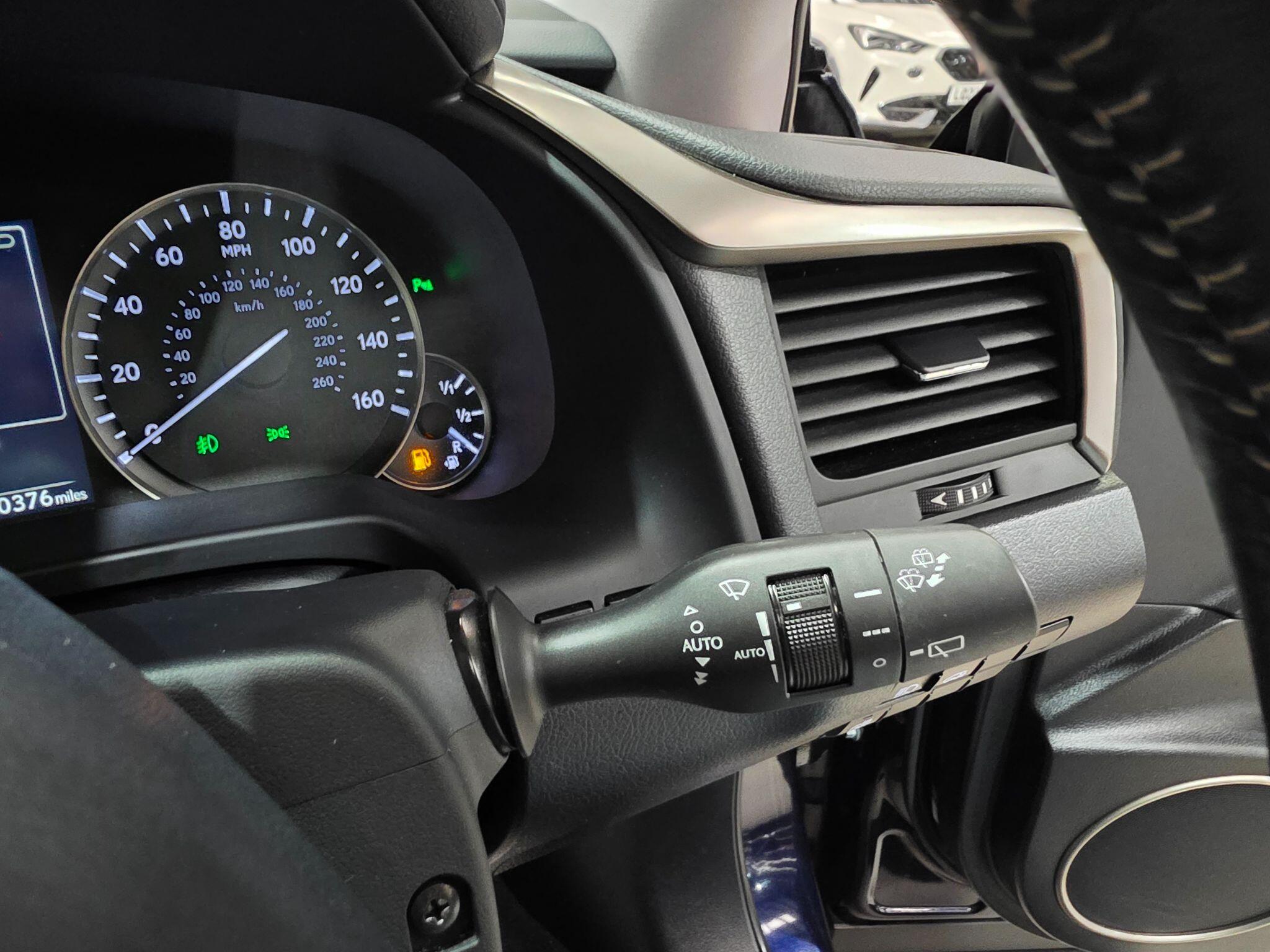 Lexus RX view 22