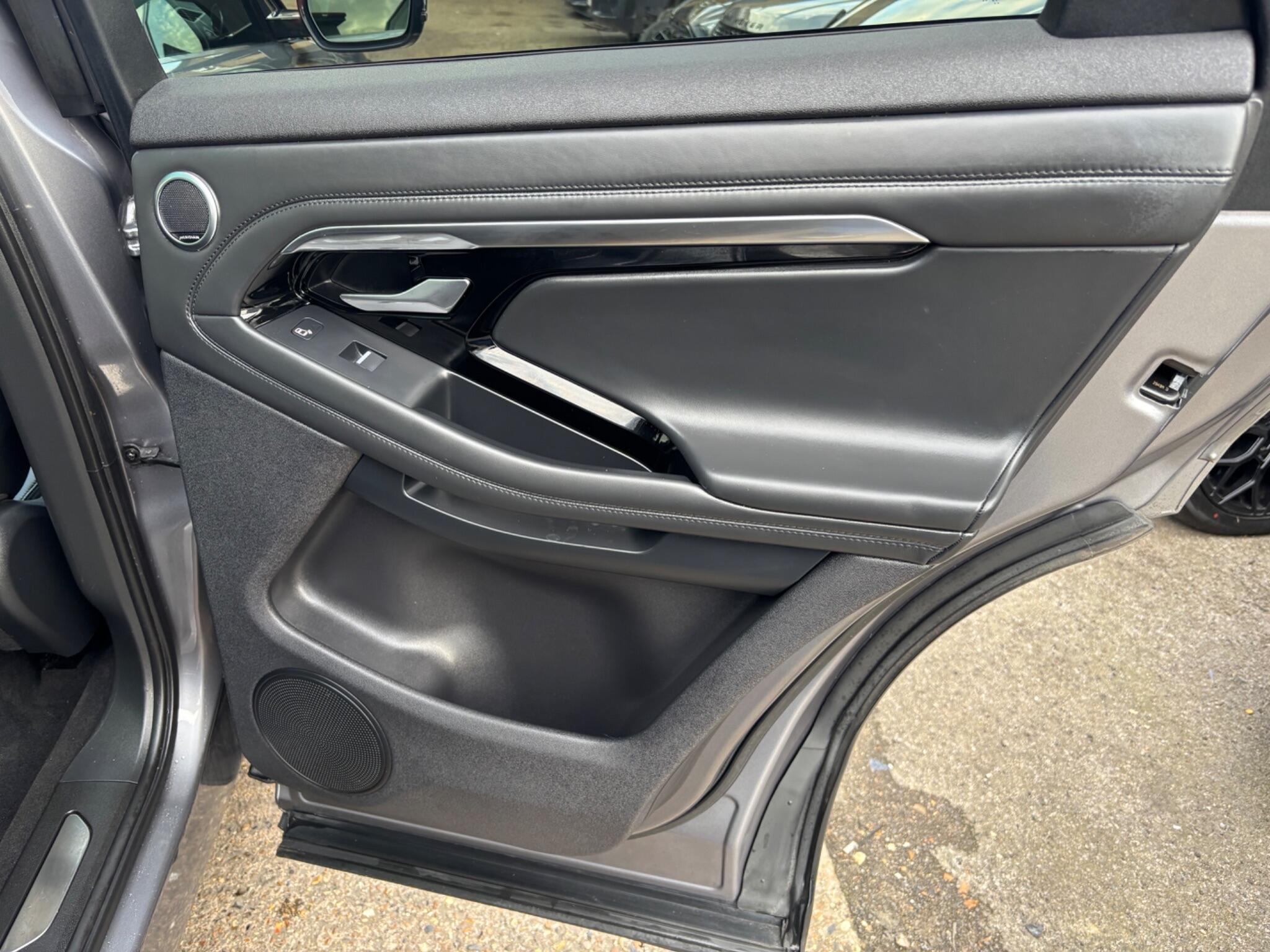 Land Rover Range Rover Evoque view 24